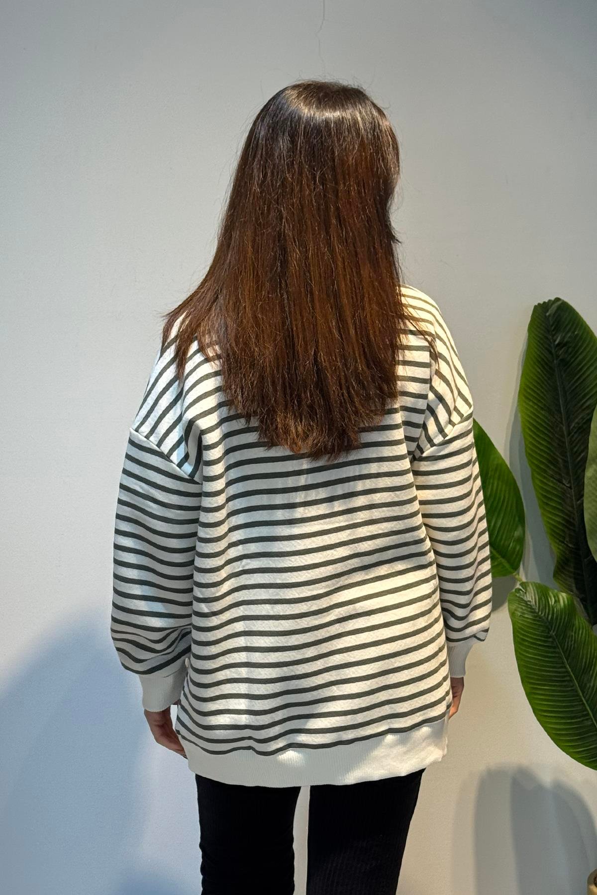 Bisiklet Yaka Çizgili Basic Uzun Kol Sweatshirt 3030 Haki