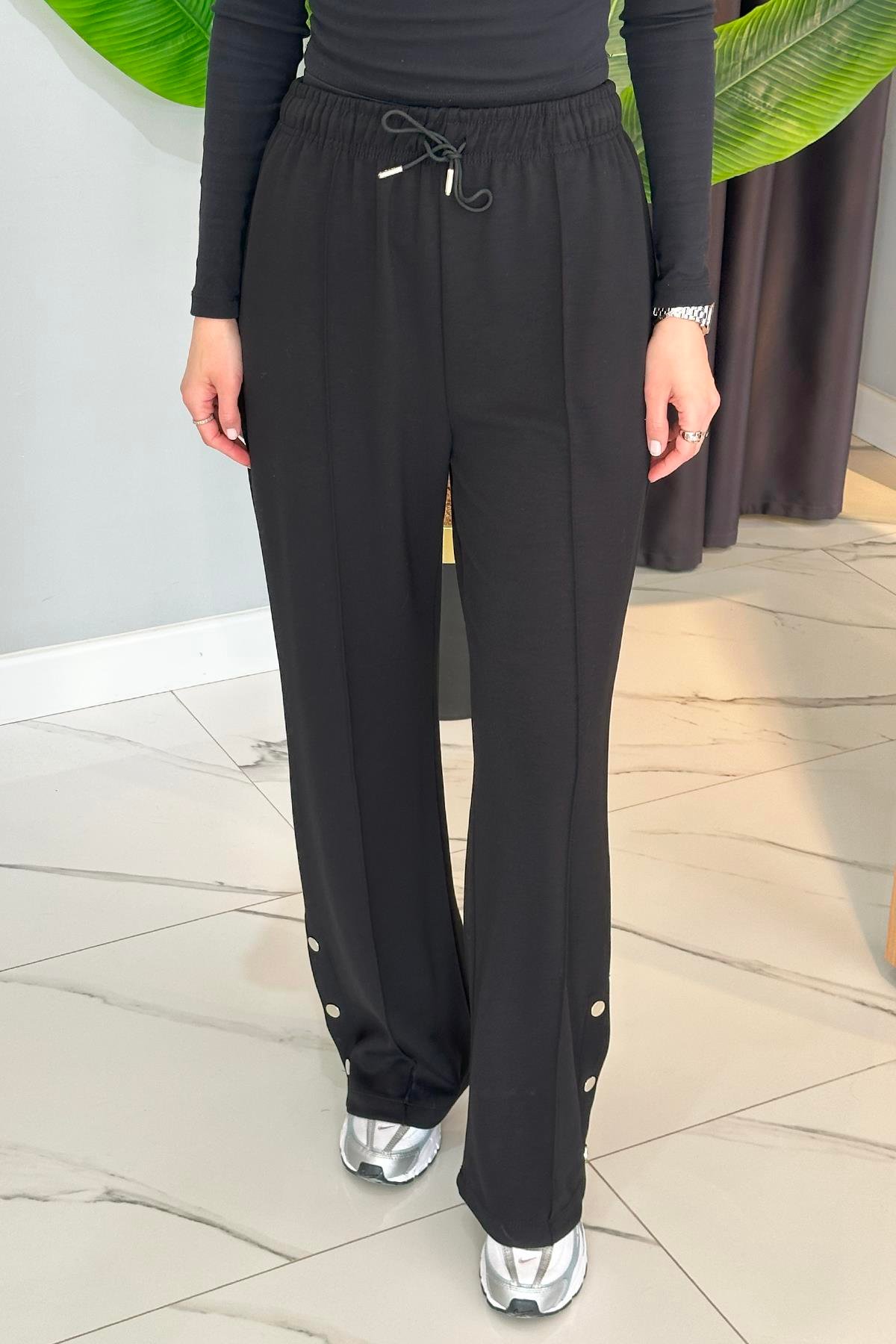 Çıtçıtlı Geniş Paça Pantolon 33671 Siyah