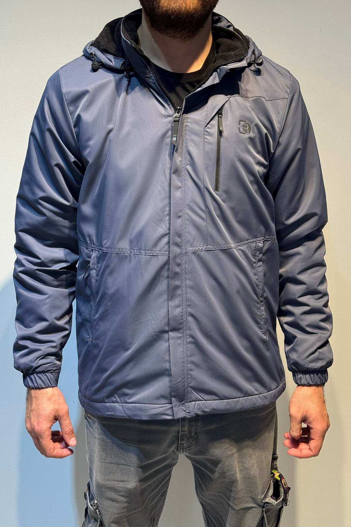 Erkek Kapüşonlu Cep Detaylı İçi Polar Kışlık Mont 2571 Füme