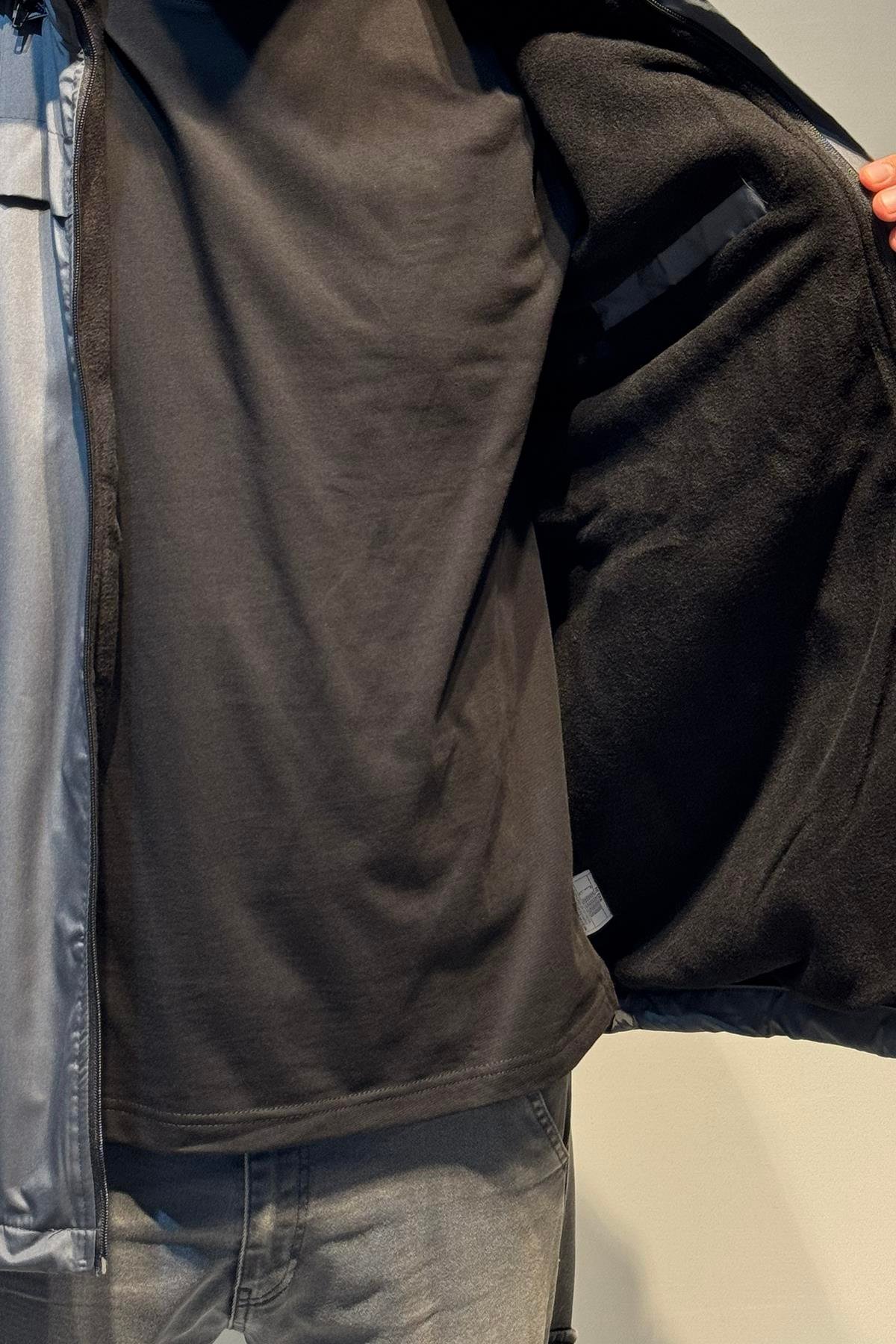 Erkek Kapüşonlu Cep Detaylı İçi Polar Kışlık Mont 2540 Füme