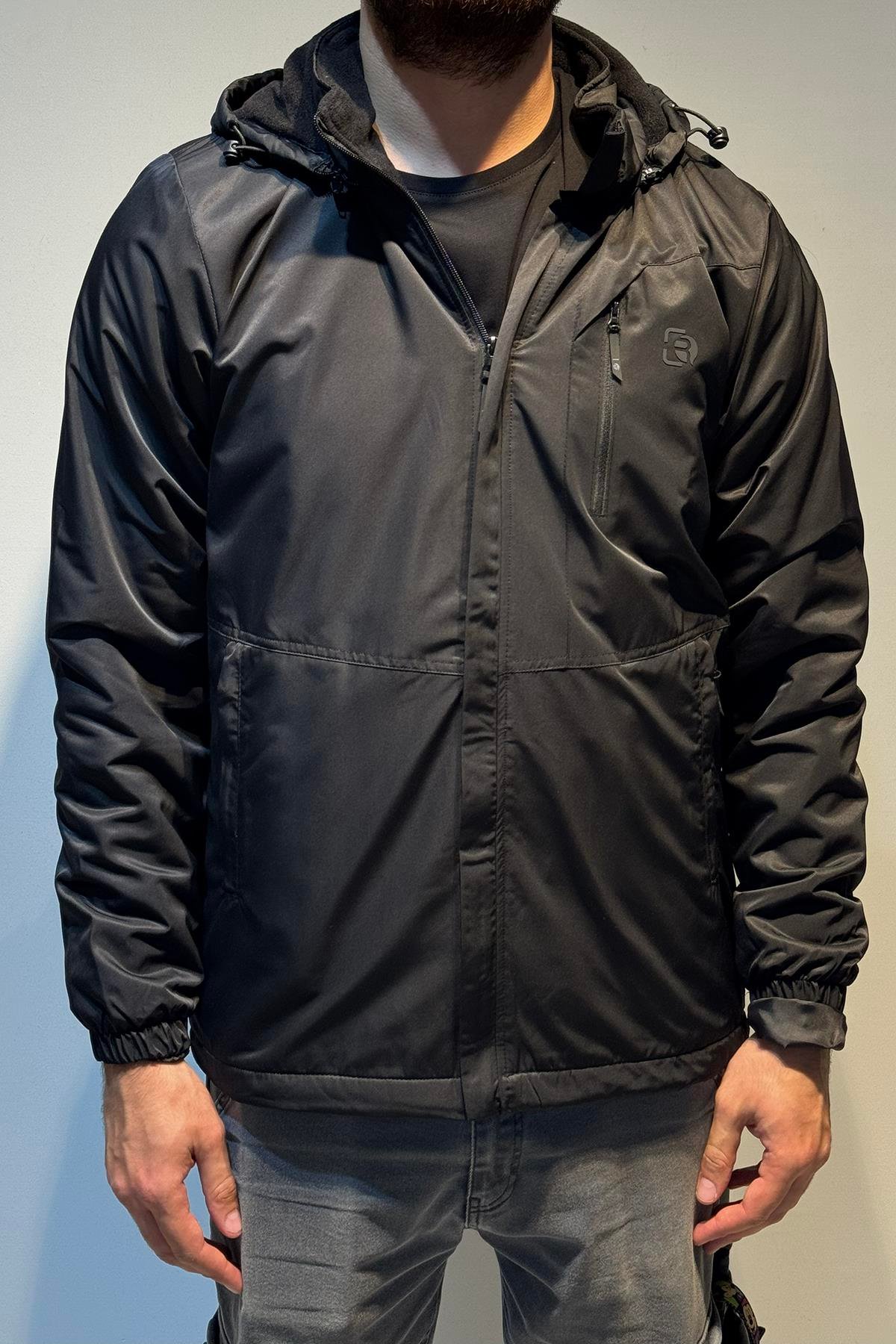 Erkek Kapüşonlu Cep Detaylı İçi Polar Kışlık Mont 2571 Siyah