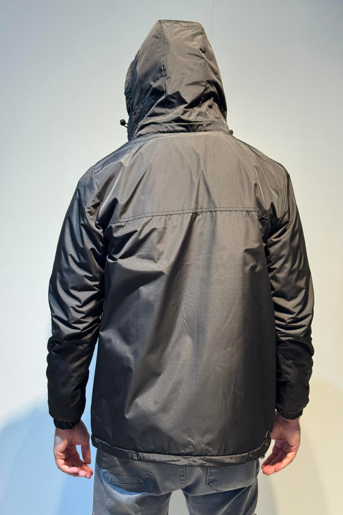 Erkek Kapüşonlu Cep Detaylı İçi Polar Kışlık Mont 2540 Siyah