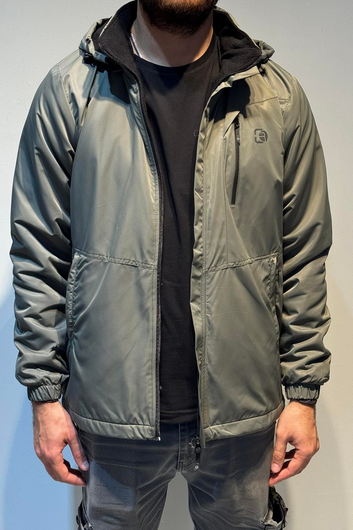 Erkek Kapüşonlu Cep Detaylı İçi Polar Kışlık Mont 2571 Haki