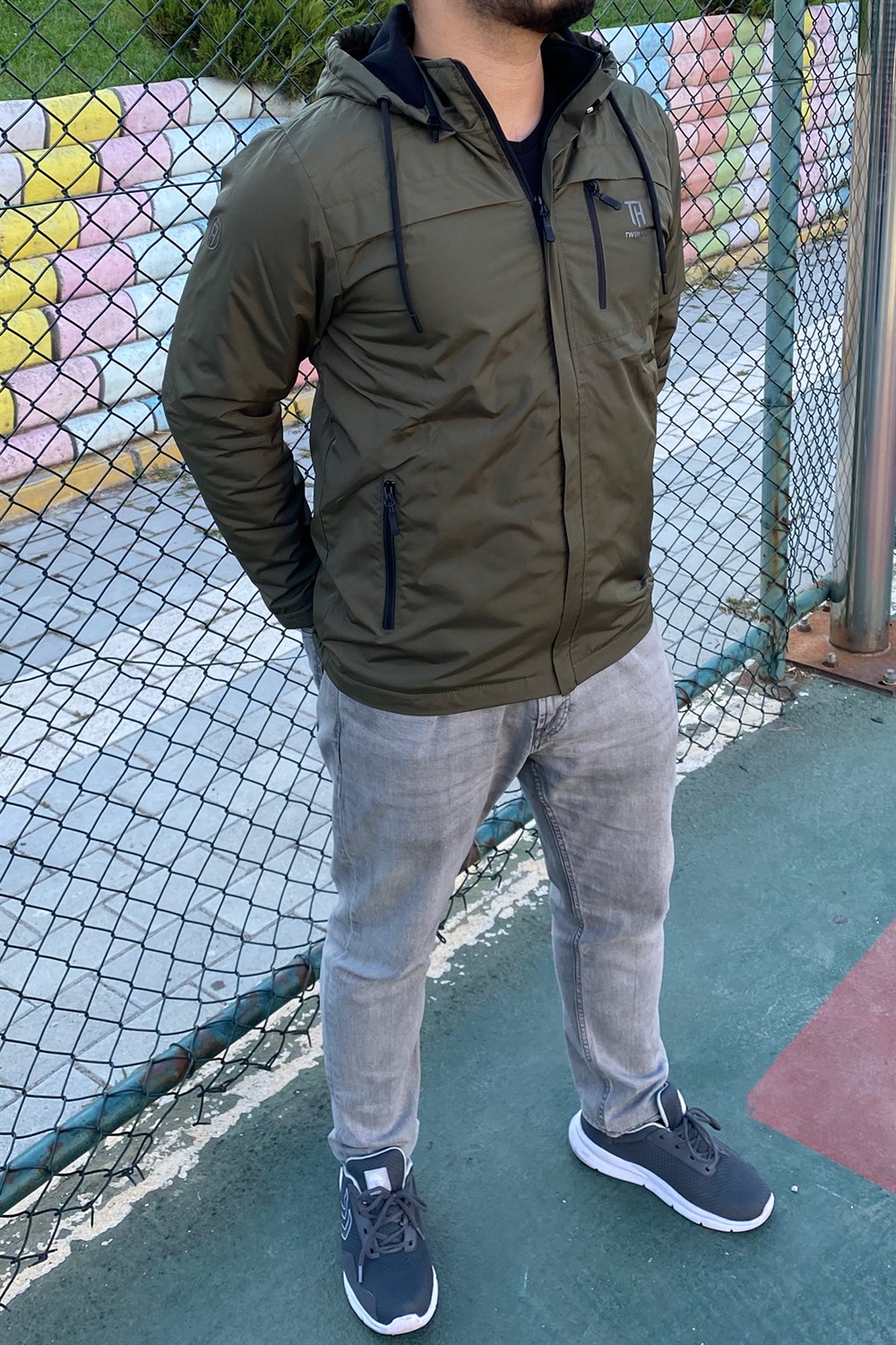 Erkek Kapüşonlu Rüzgar Geçirmez Cep Detaylı İçi Polar Kışlık Mont  Haki Remsa Spor TH843