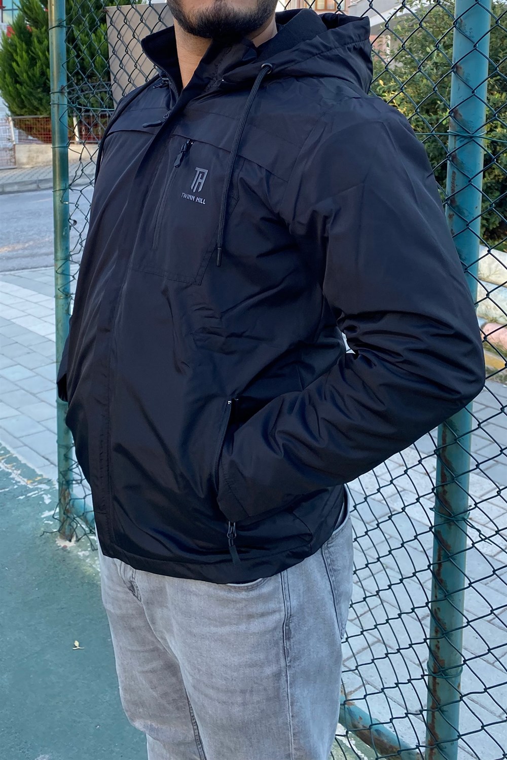 Erkek Kapüşonlu Rüzgar Geçirmez Cep Detaylı İçi Polar Kışlık Mont  Siyah Remsa Spor TH843