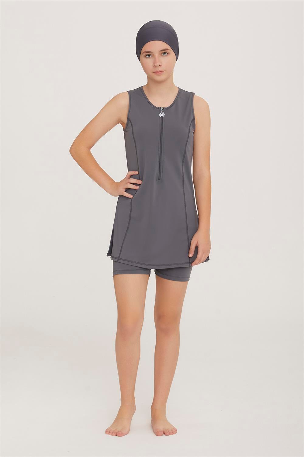 Genç Kolsuz Şortlu Yarı Kapalı Likralı Tesettür Mayo Hughes 8131 Antrasit Remsa Mayo