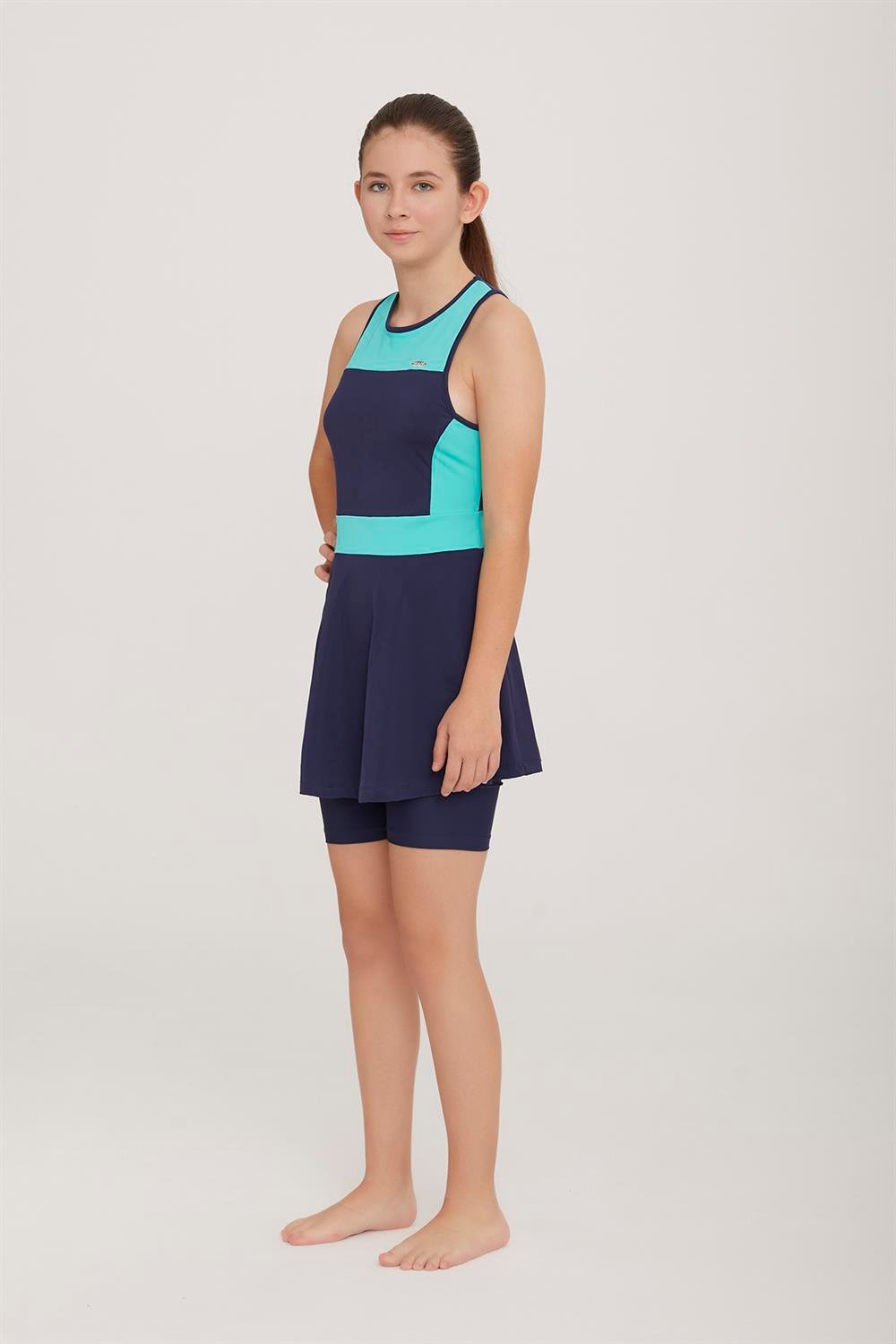 Genç Kolsuz Şortlu Yarı Kapalı Likralı Elbise Tesettür Mayo Nunny 5909 Mint Remsa Mayo