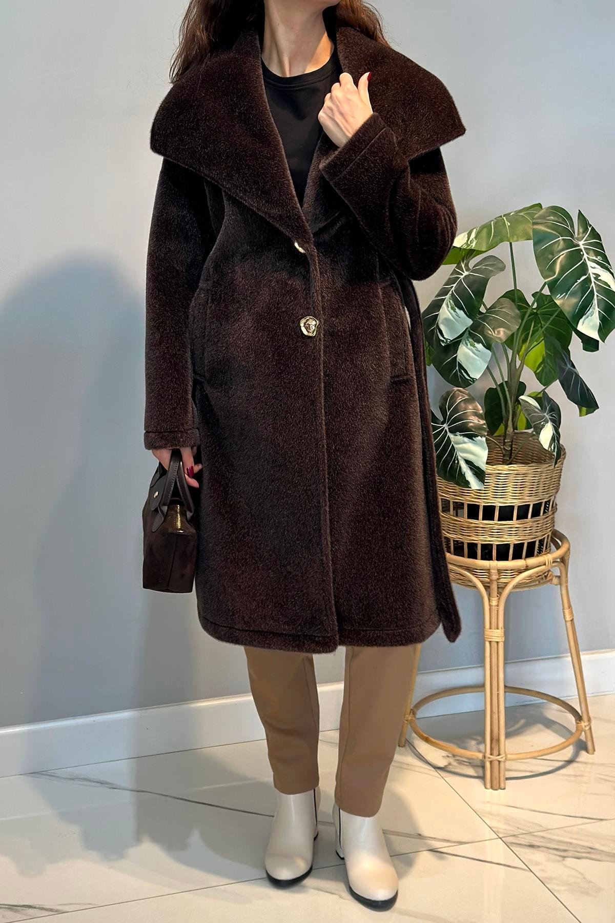 Geniş Yakalı Düğmeli Kaban 36234 Kahverengi