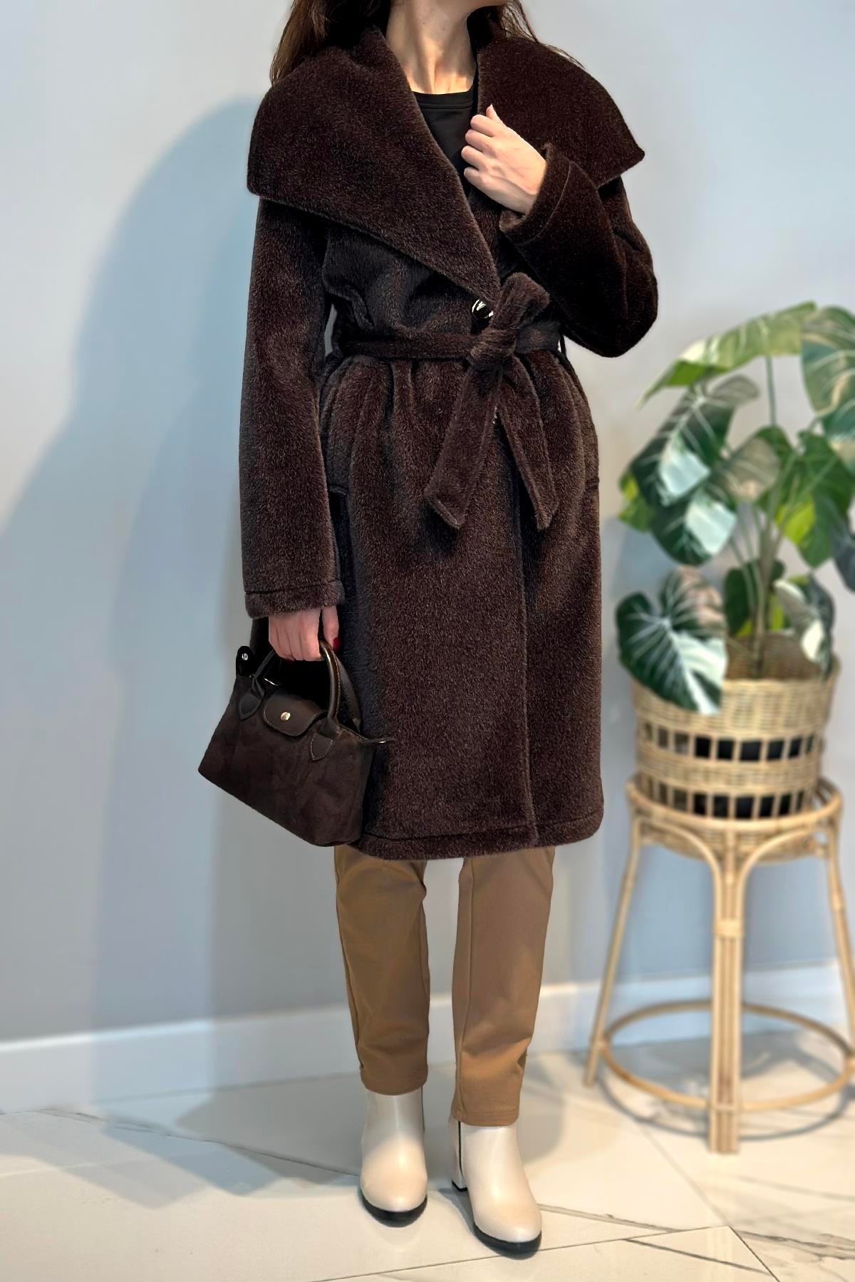 Geniş Yakalı Düğmeli Kaban 36234 Kahverengi