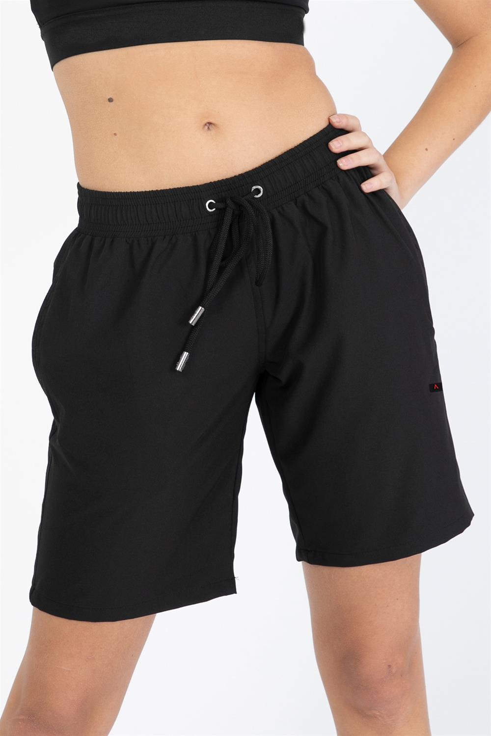 Kadın Havuz Deniz Diz Üstü Şort 860 Siyah