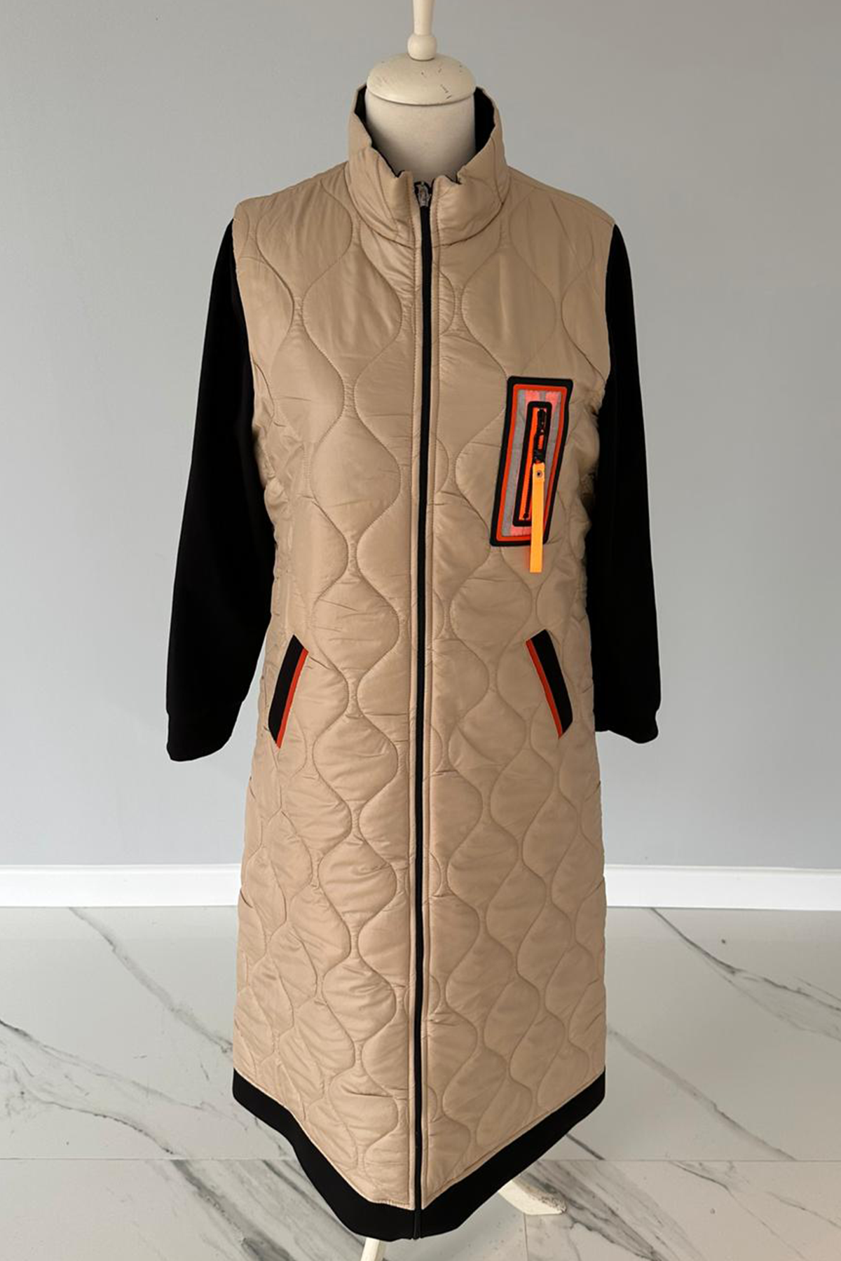 Kapitone Detaylı Camel Renk Kaban 17736