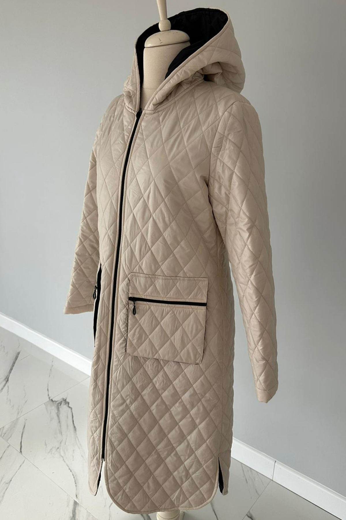 Kapitone Kapşonlu Bej Renk Kaban 17758