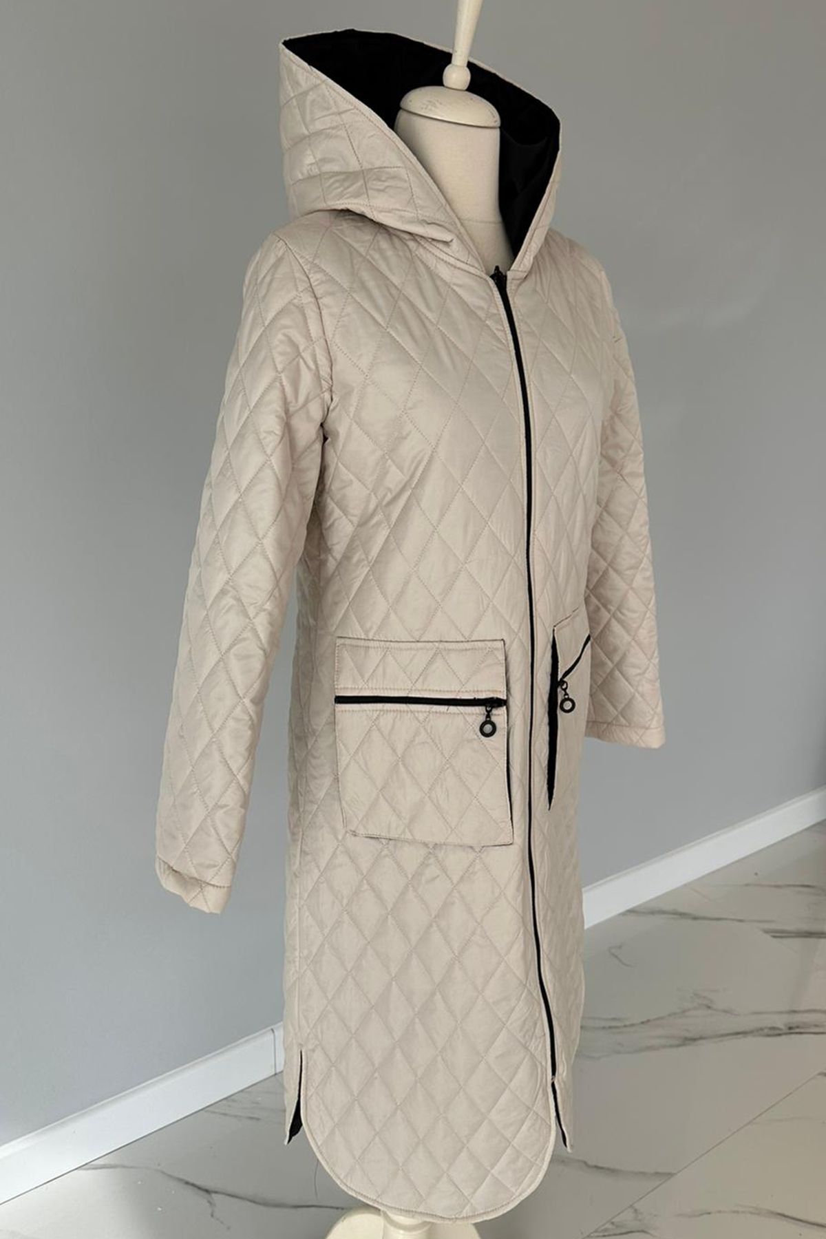 Kapitone Kapşonlu Bej Renk Kaban 17758