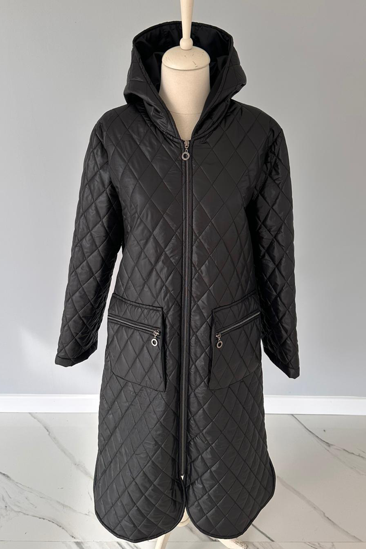 Kapitone Kapşonlu Siyah Renk Kaban 17758