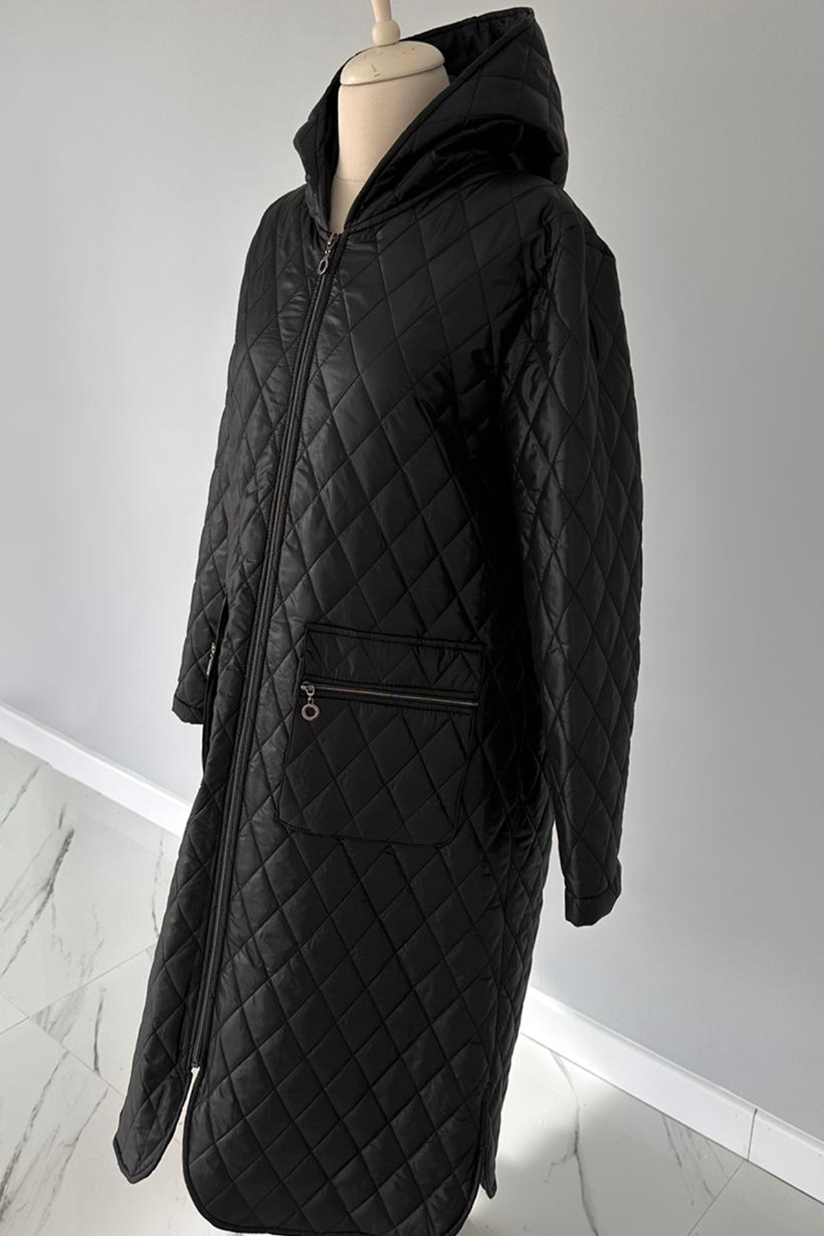 Kapitone Kapşonlu Siyah Renk Kaban 17758