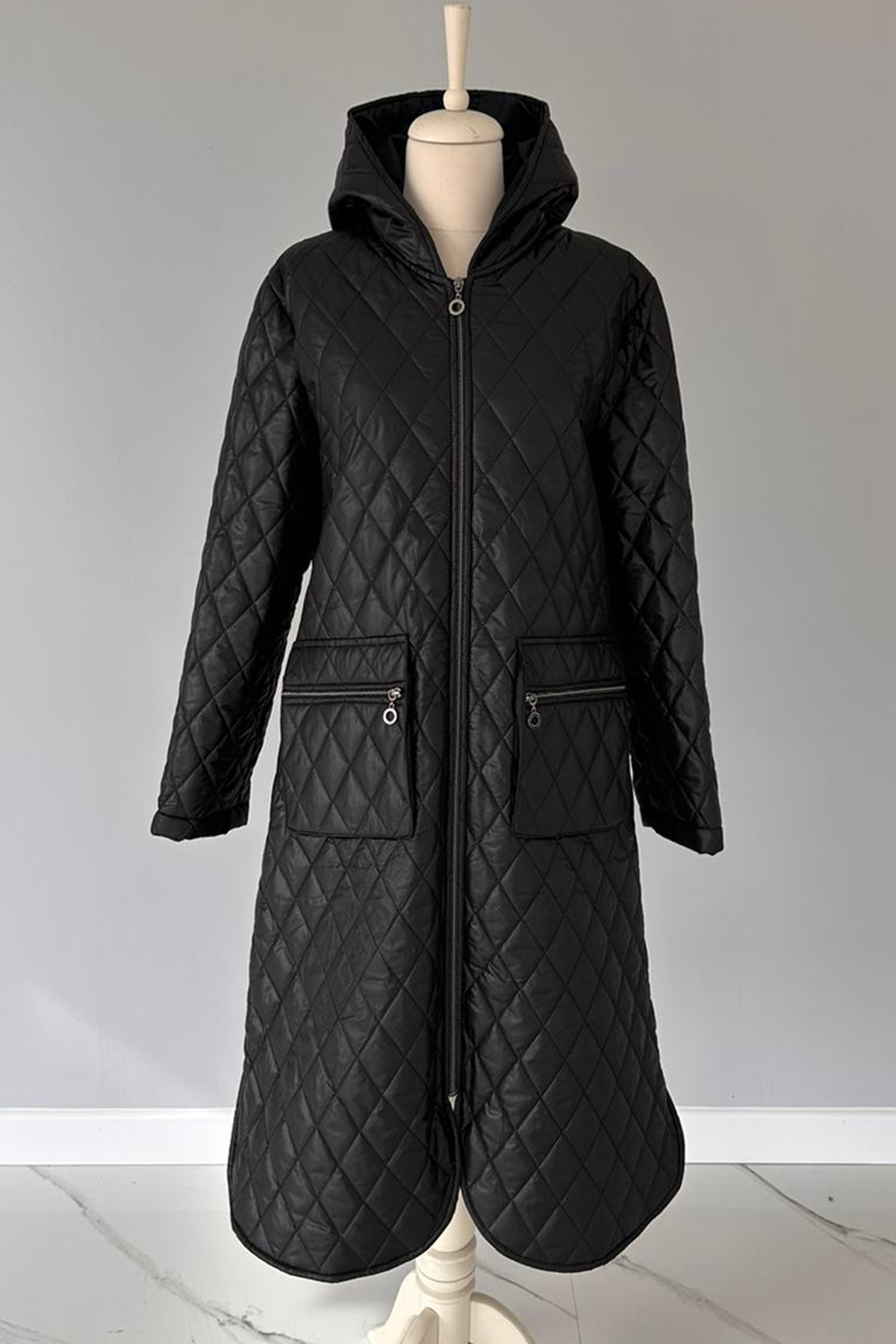 Kapitone Kapşonlu Siyah Renk Kaban 17758