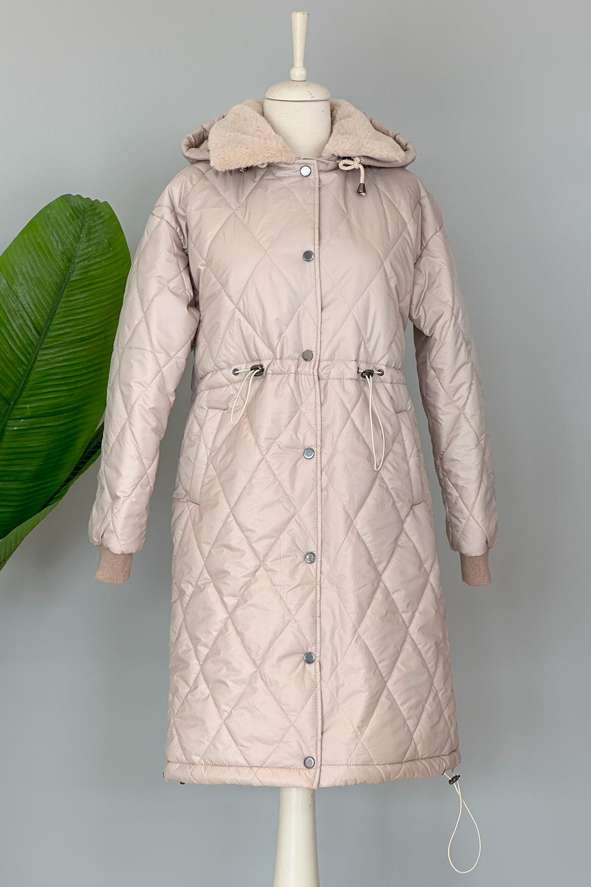 Kapüşonlu Kürk Detaylı Şişme Mont 10387 Bej