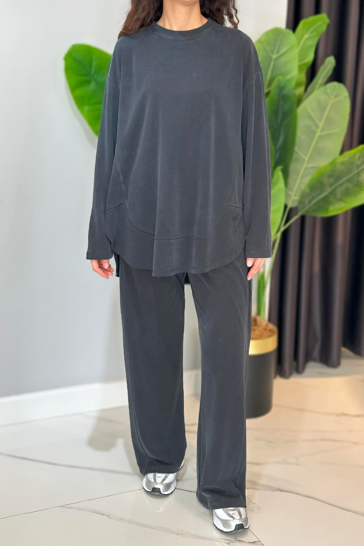 Kavisli Kesik Detaylı Pike Takım 34745 Siyah