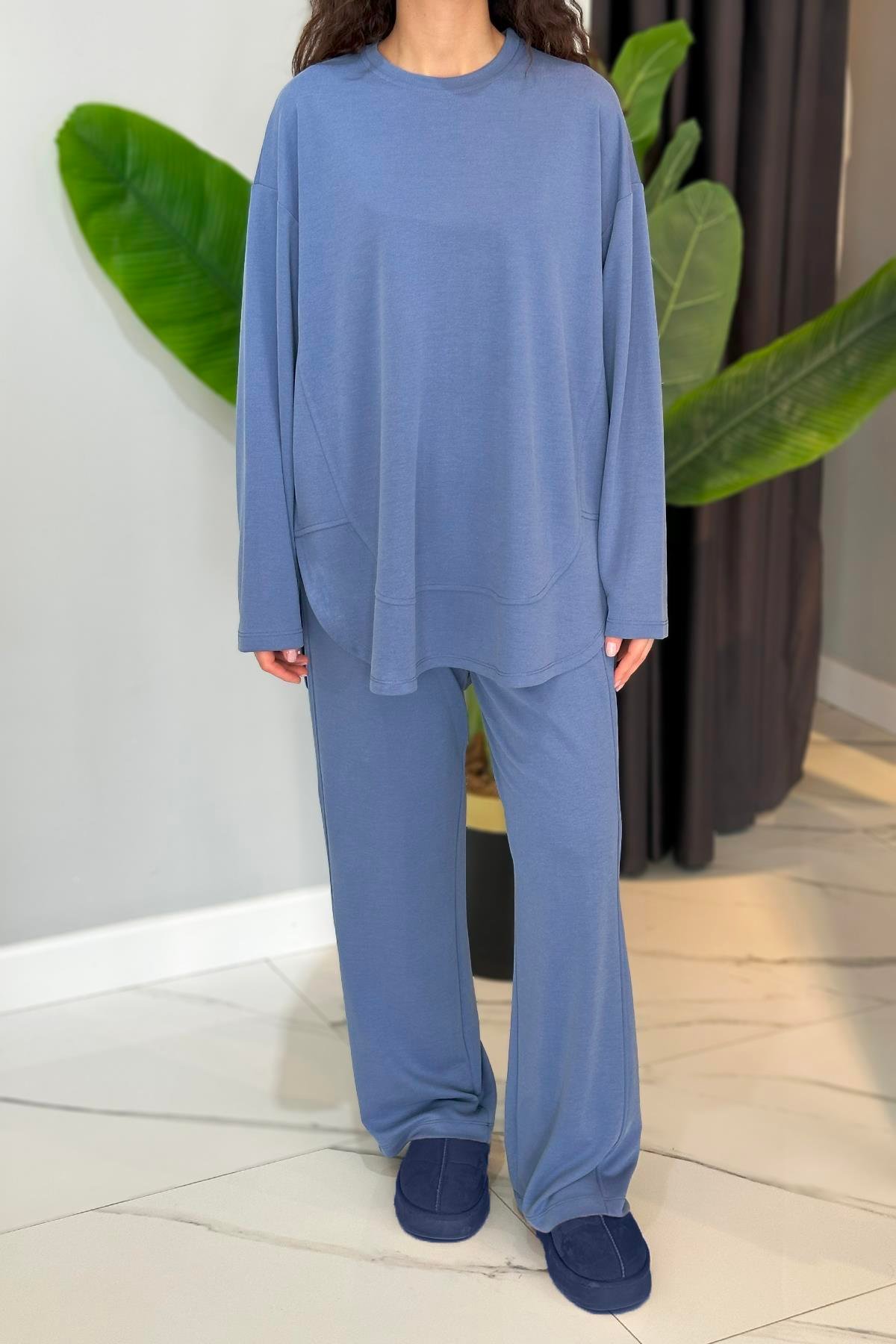 Kavisli Kesik Detaylı Pike Takım 34745 Mavi