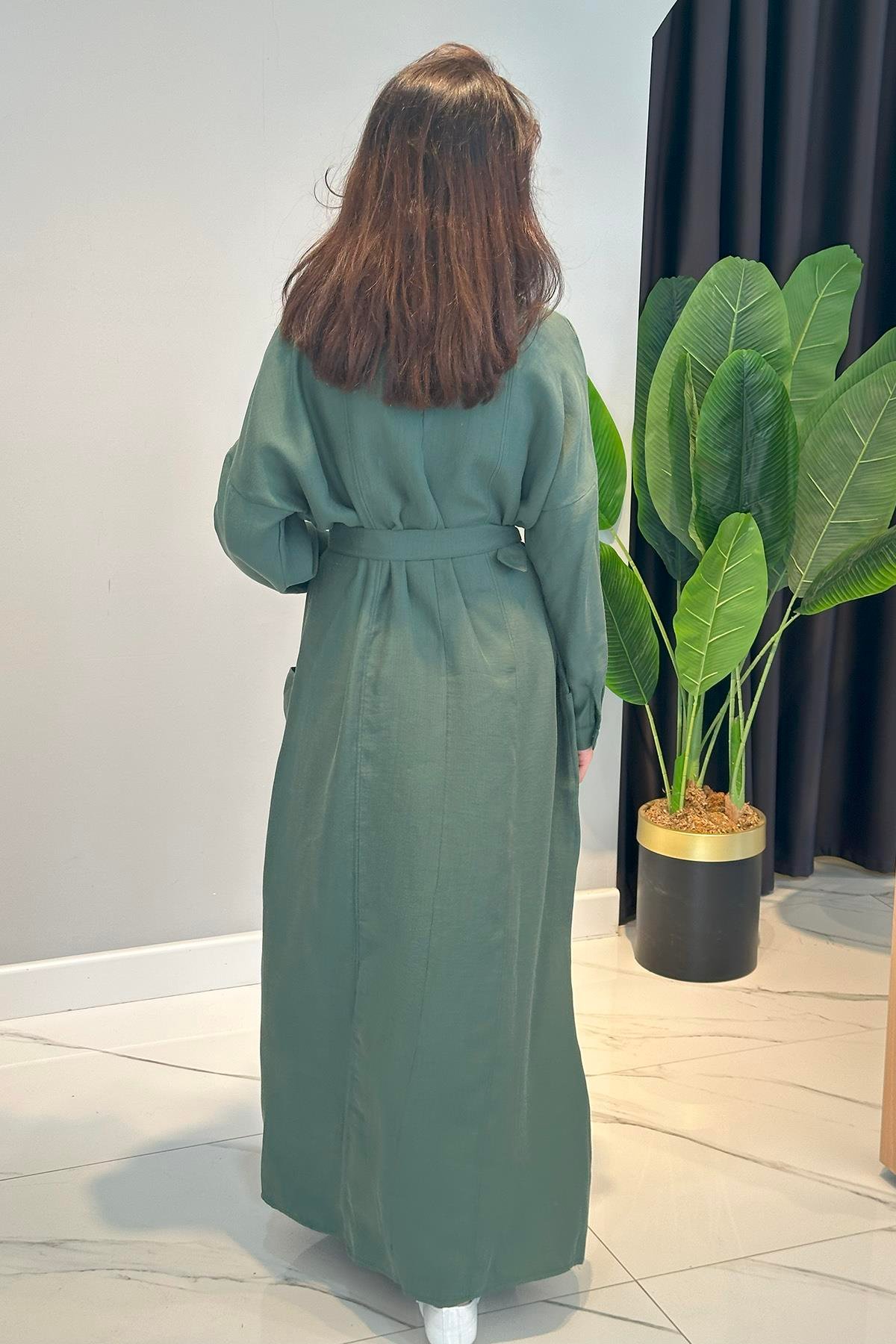 Kemeri Metal Gold Tokalı Alt Tarafı Metal Düğmeli Pasıon Elbise 5735 Turmalin Yeşil