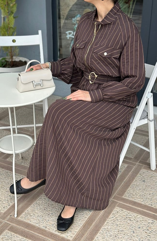 Kemerli Yarım Fermuarlı Çift Cepli Chic Line Çizgili Elbise 5161 Kahverengi