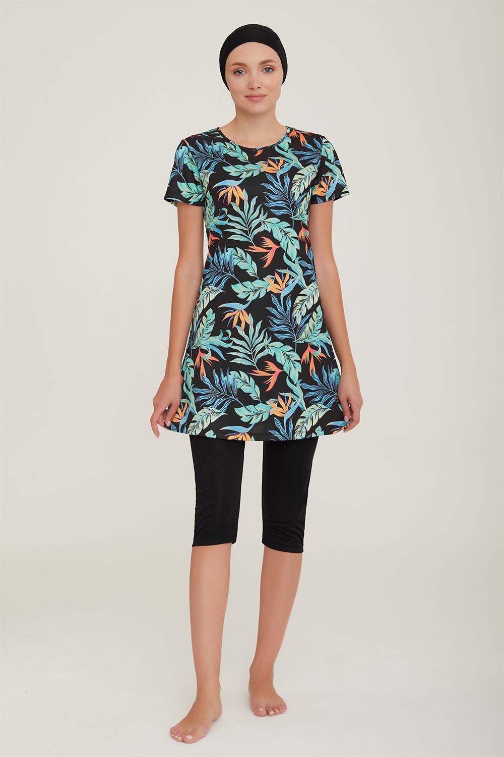 Kısa Kol Taytlı Yarı Kapalı Mayo Deren 2 9081 Siyah Remsa Mayo