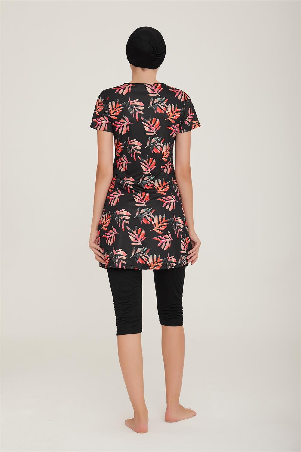 Kısa Kol Taytlı Yarı Kapalı Mayo Deren 5 9084 Siyah Remsa Mayo