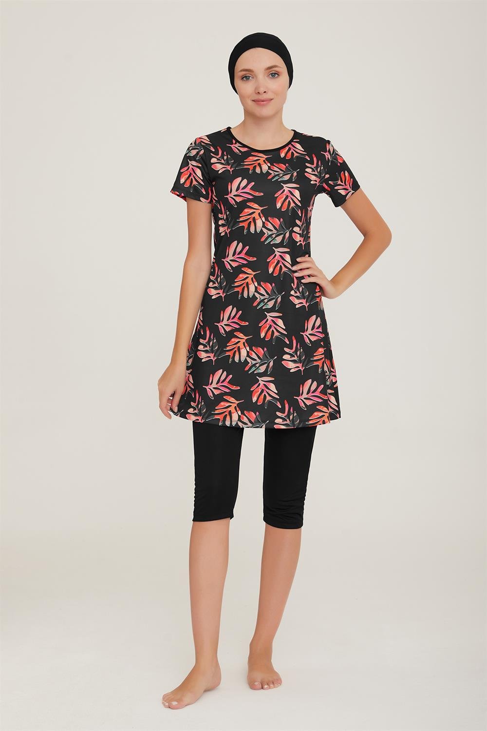 Kısa Kol Taytlı Yarı Kapalı Mayo Deren 5 9084 Siyah Remsa Mayo