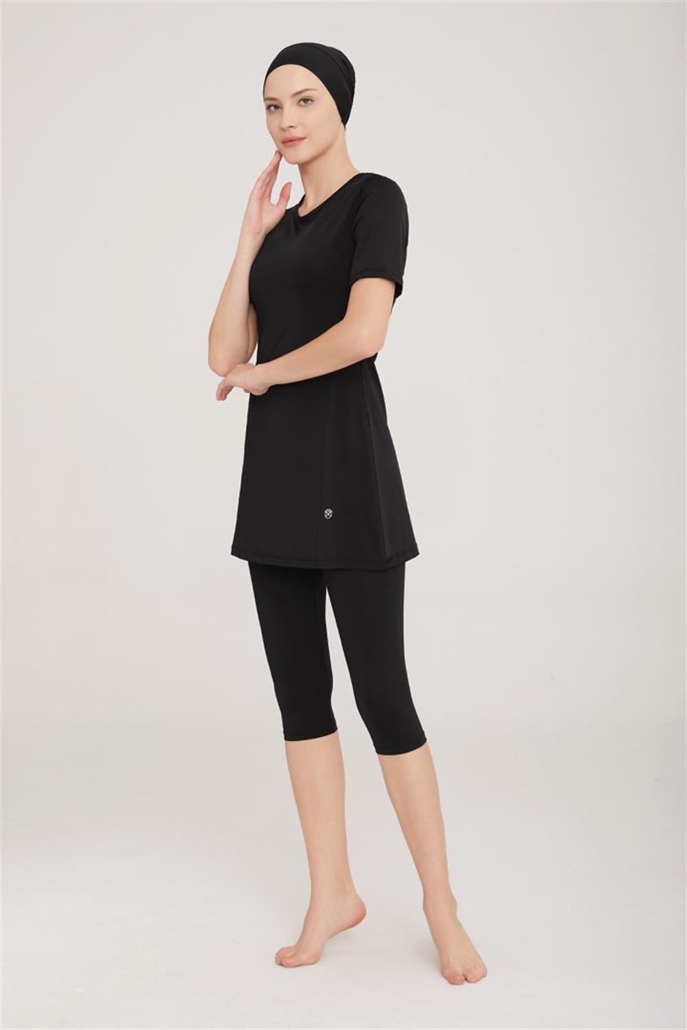 Kısa Kol Taytlı Yarı Kapalı Mayo Walt 0572 Siyah Remsa Mayo