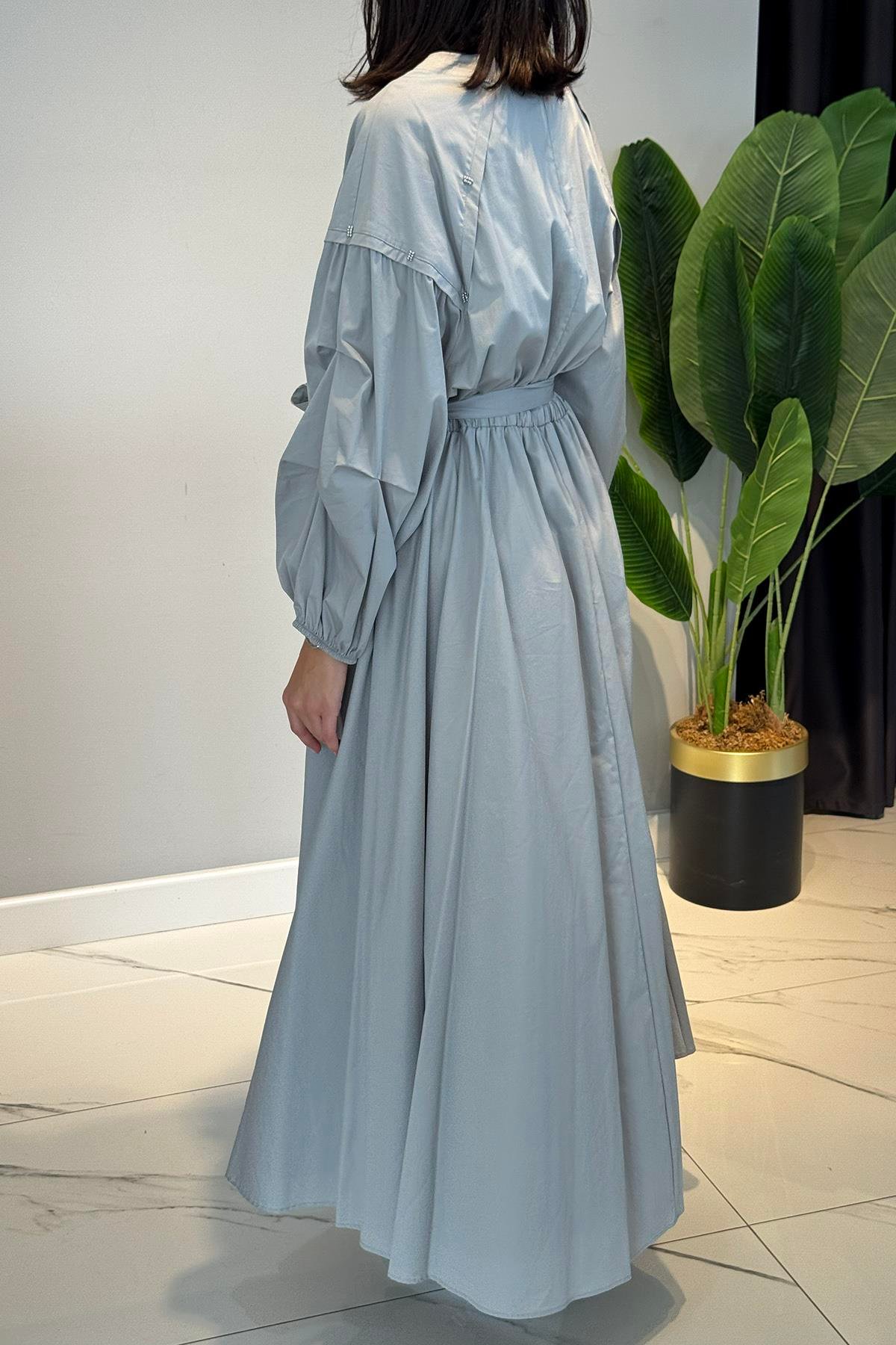 Kolları Katlama Büzgü Aksesuar Detaylı Belden Lastikli Paper Touch Elbise 5747 Gri