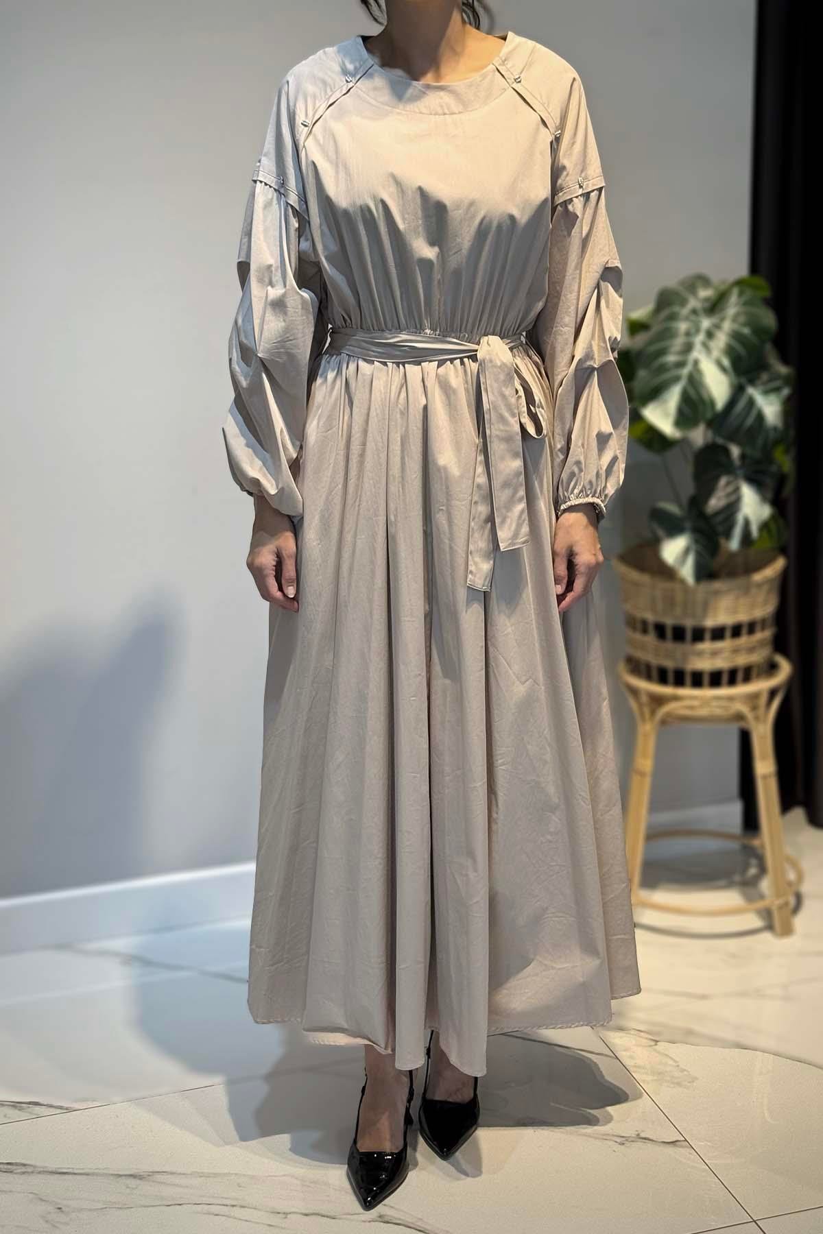 Kolları Katlama Büzgü Aksesuar Detaylı Belden Lastikli Paper Touch Elbise 5747 Taş