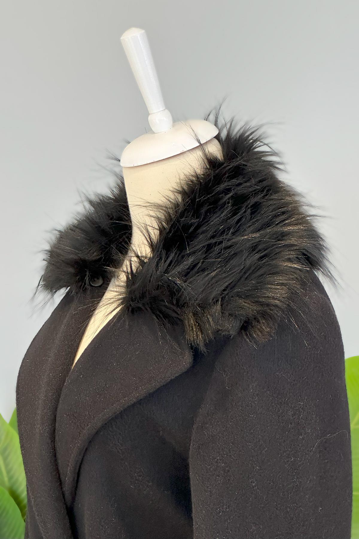 Kürklü Düğme Detaylı Kaban 17774 Siyah