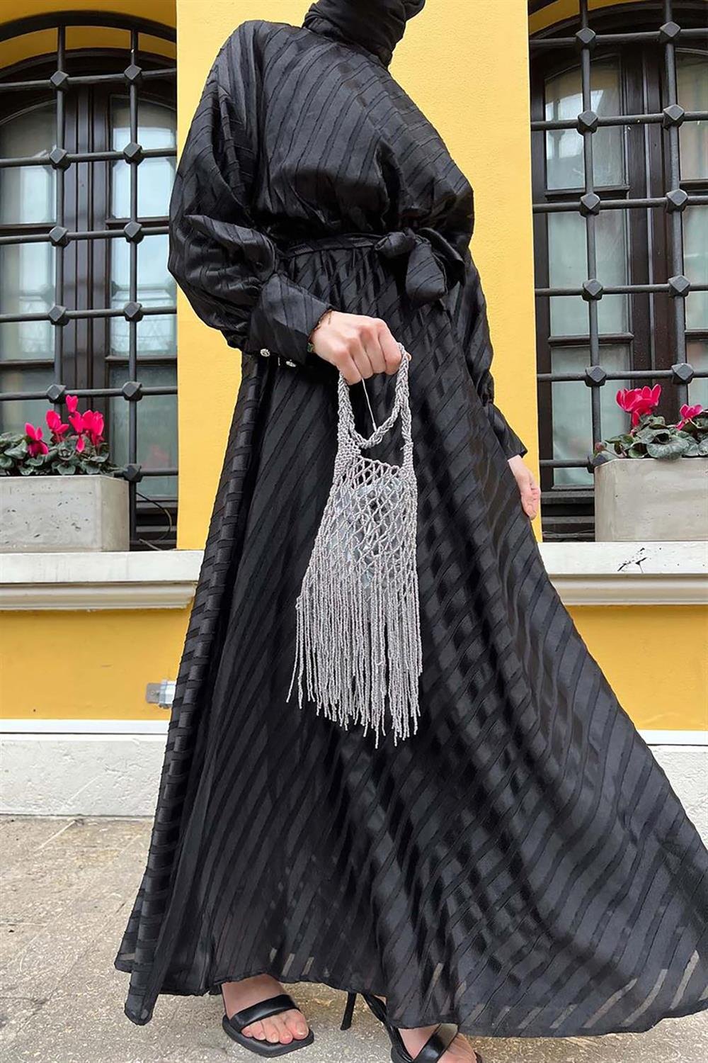 Lale Butik Şık Beli Lastikli Taş Düğme Detaylı Tül Elbise 8008 Siyah