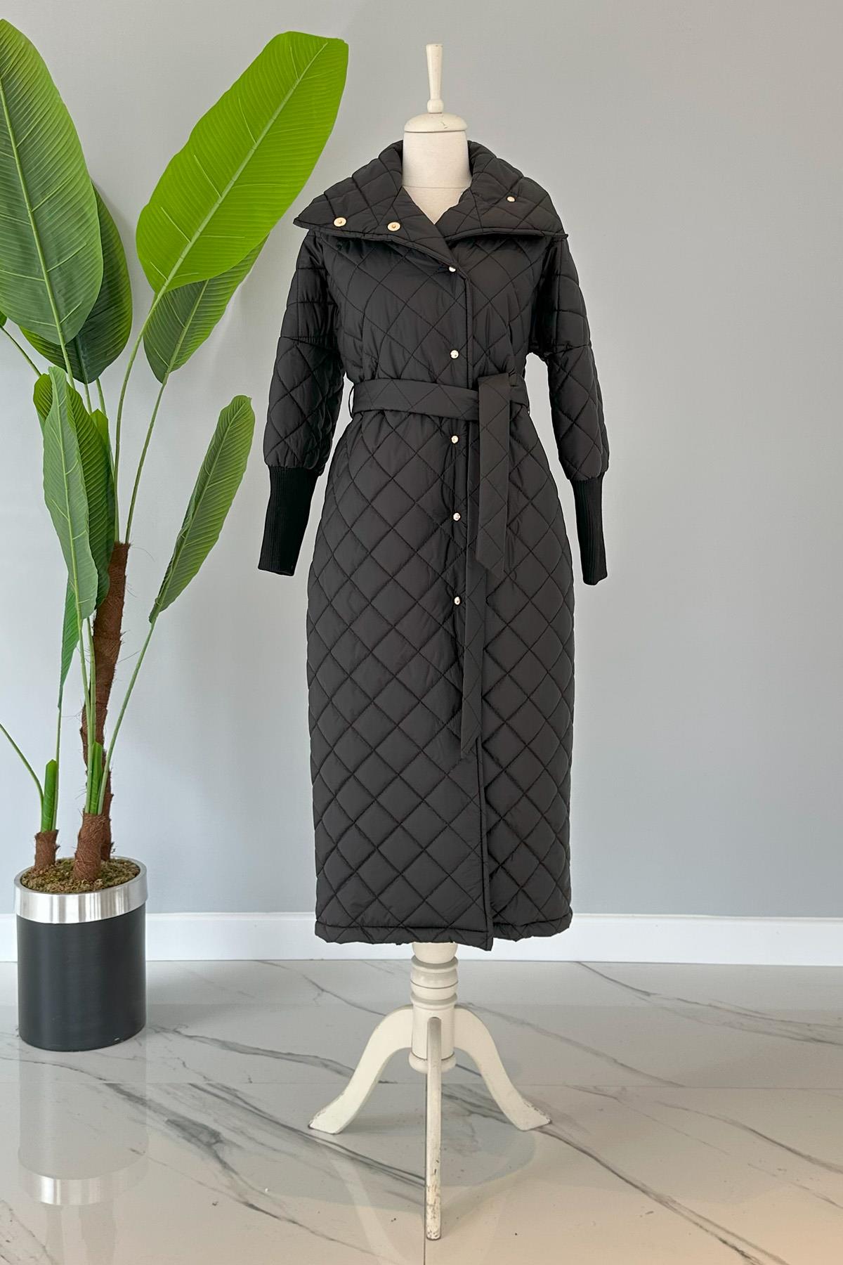 Missemramiss Çantalı Kapitone Kaban Mont 4104 Siyah