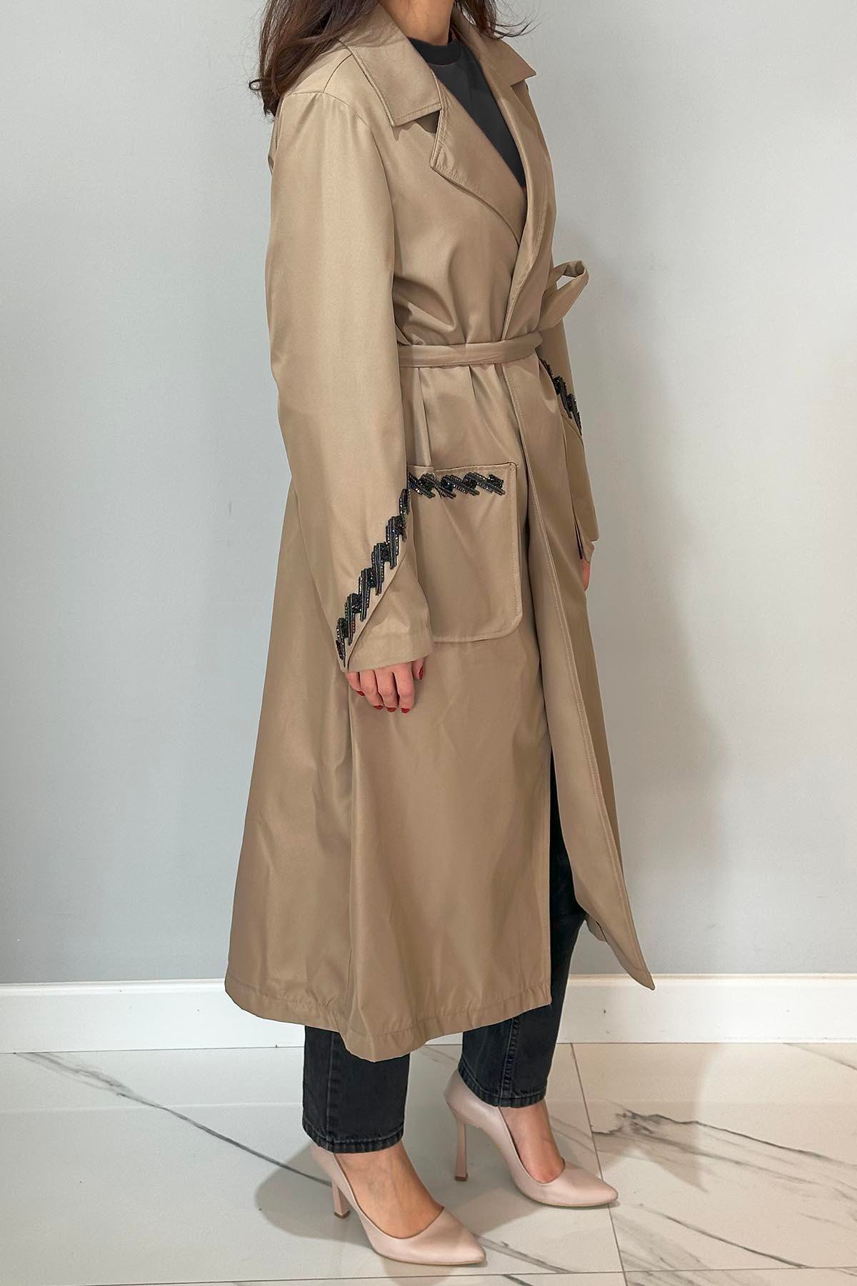 Nakış Detay Kap Ceket 17000 Vizon