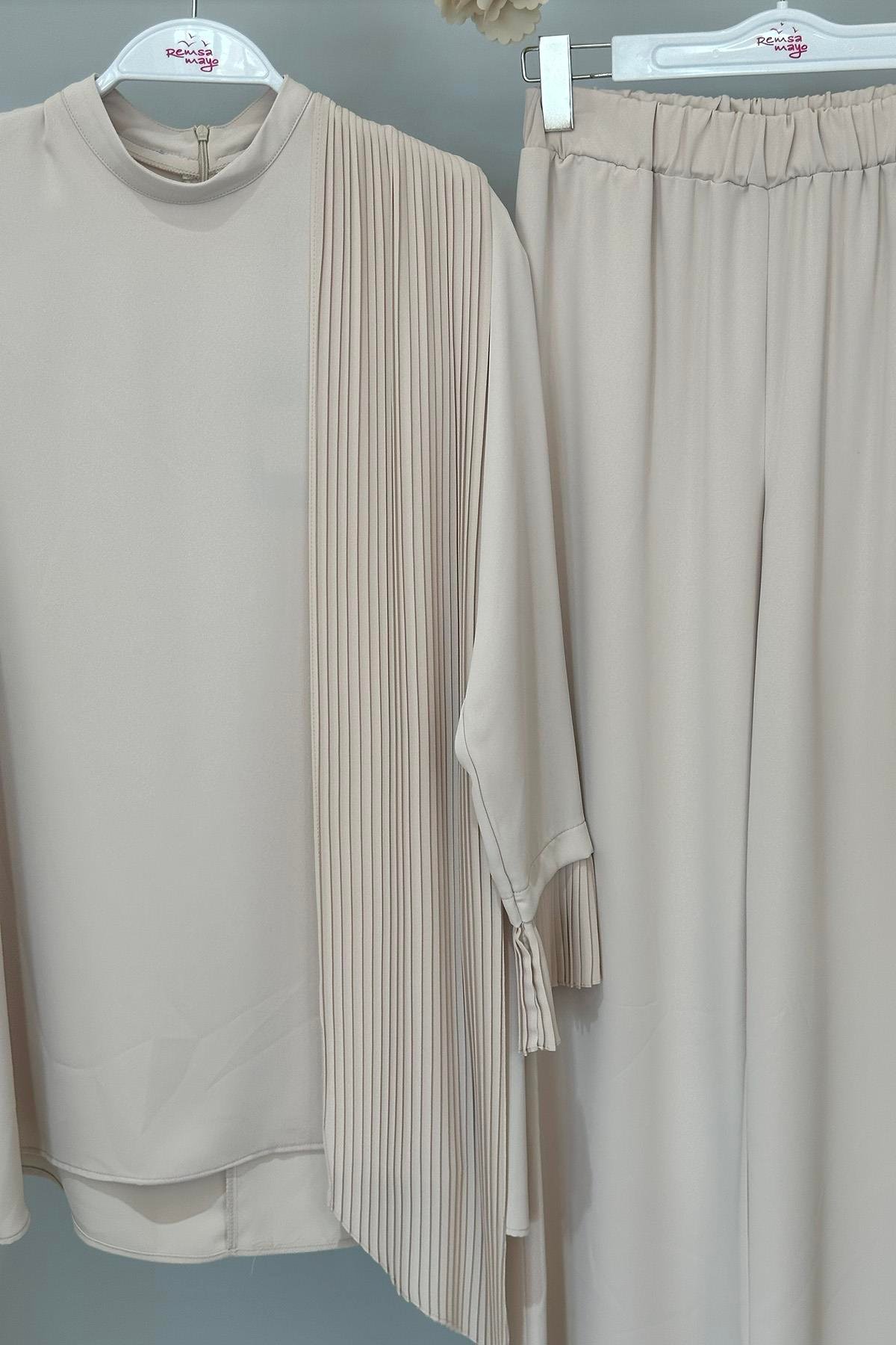 Nuss Broş Detaylı Pantolonlu Takım 1013 Bej