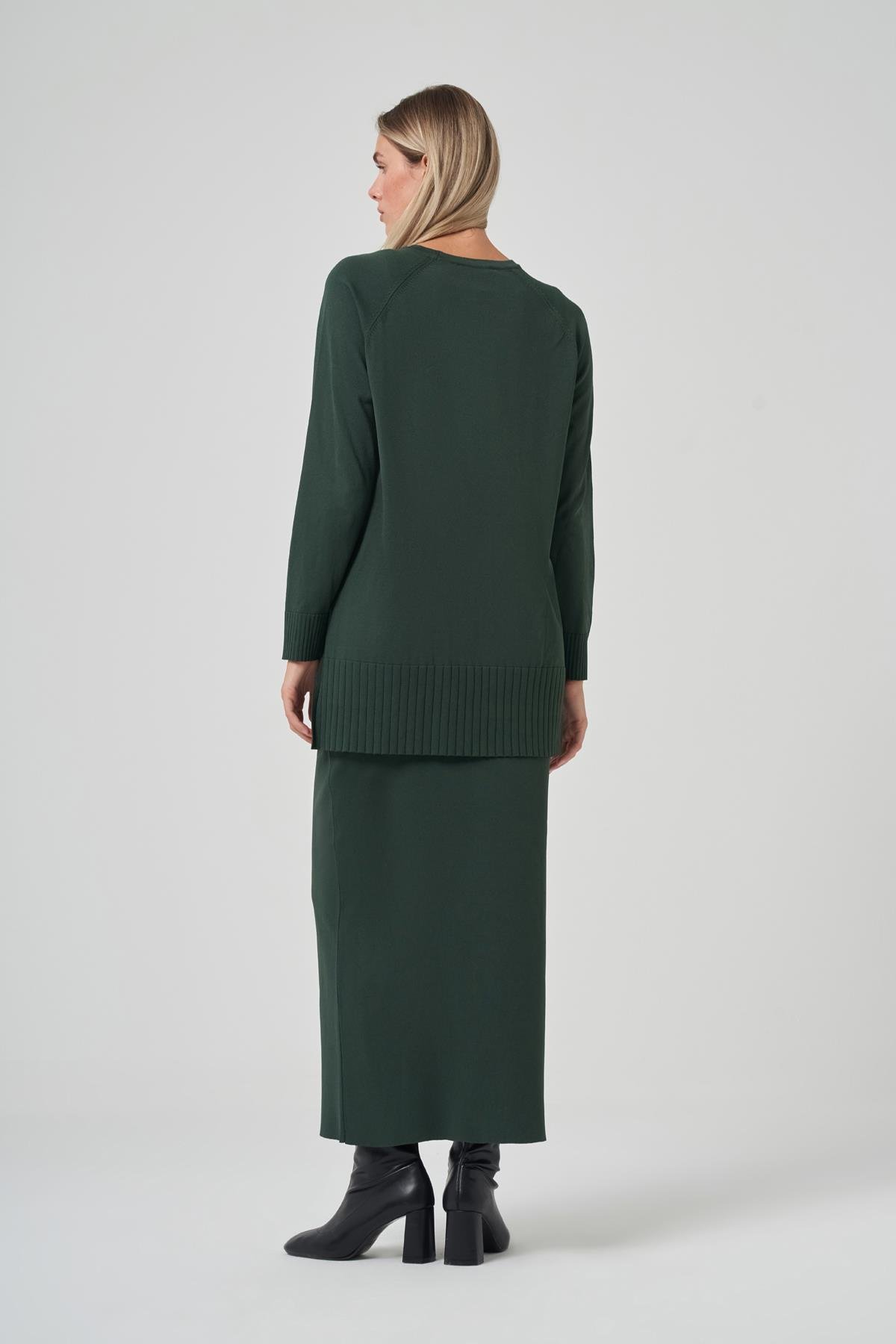 Nuss Kazayağı Desen Merserize Kalem Etekli Triko Takım 1350 Turmalin Yeşil