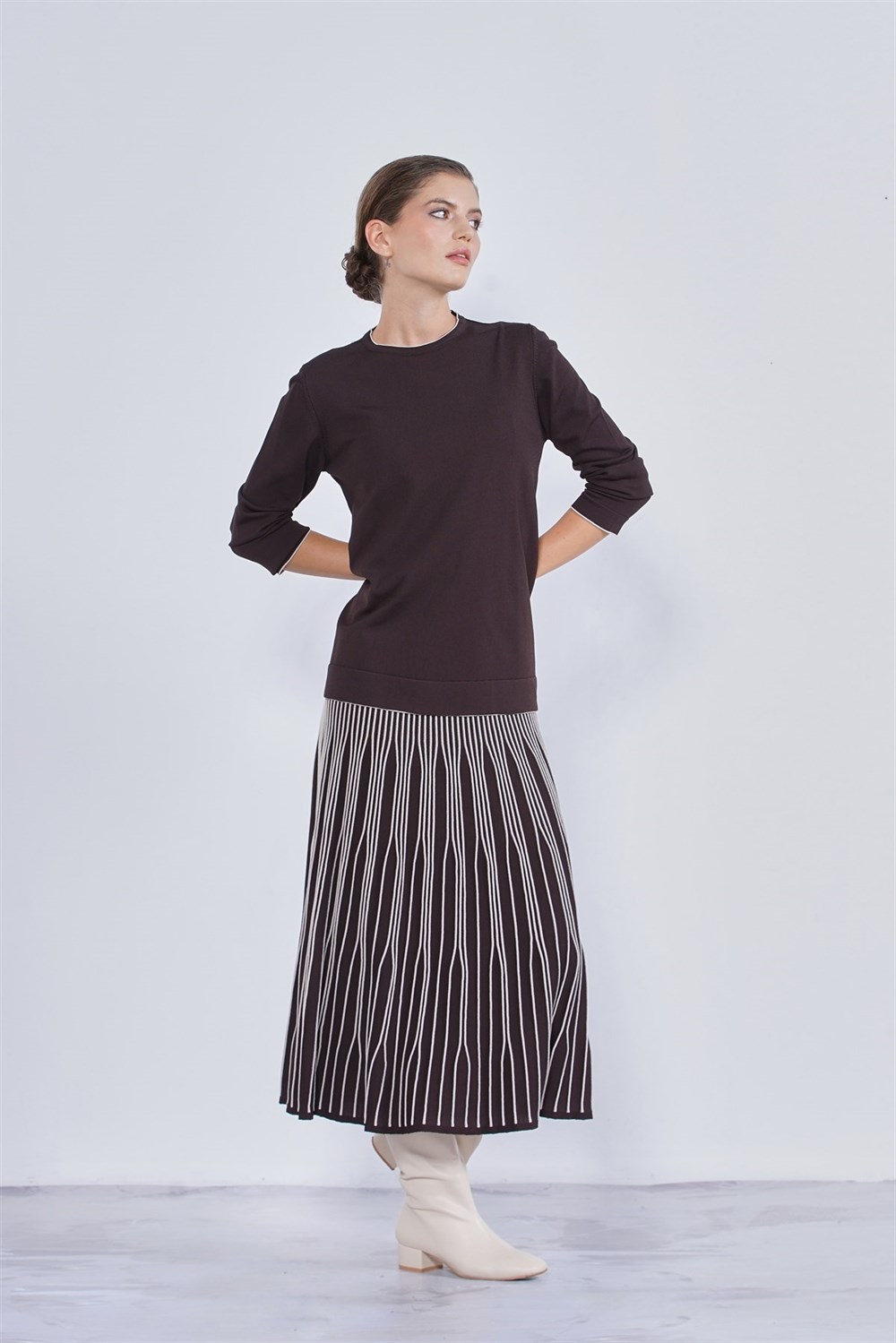 Nuss Merserize Piliseli Biyeli Triko Etekli Takım NS-22K-926TKM Kahve