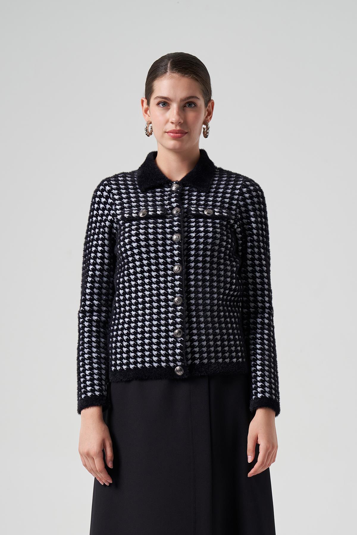 Nuss Triko Düğme Detay Kısa Hırka 7007 Siyah