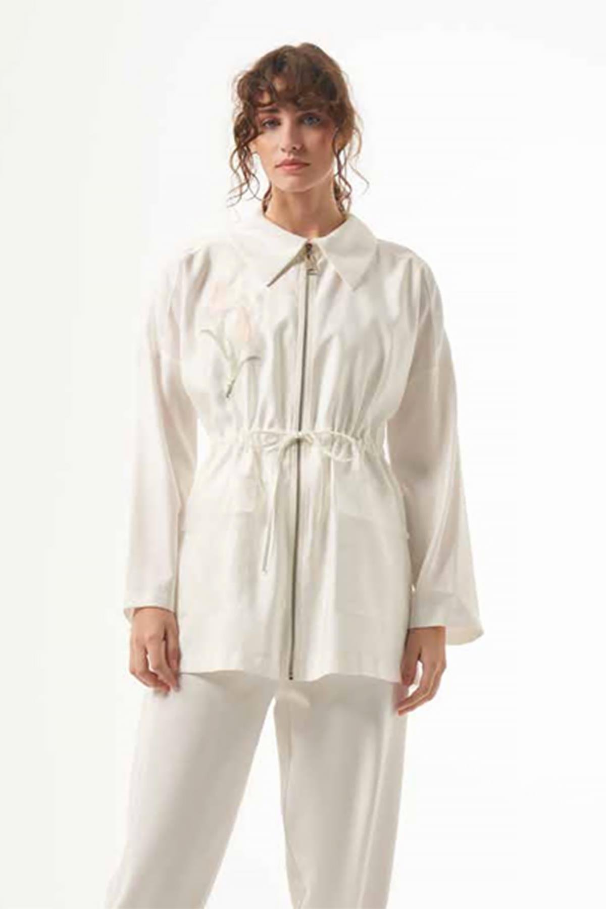 Nuss Tül Detaylı Nakış İşlemeli Kap Ceket 6005 Ekru