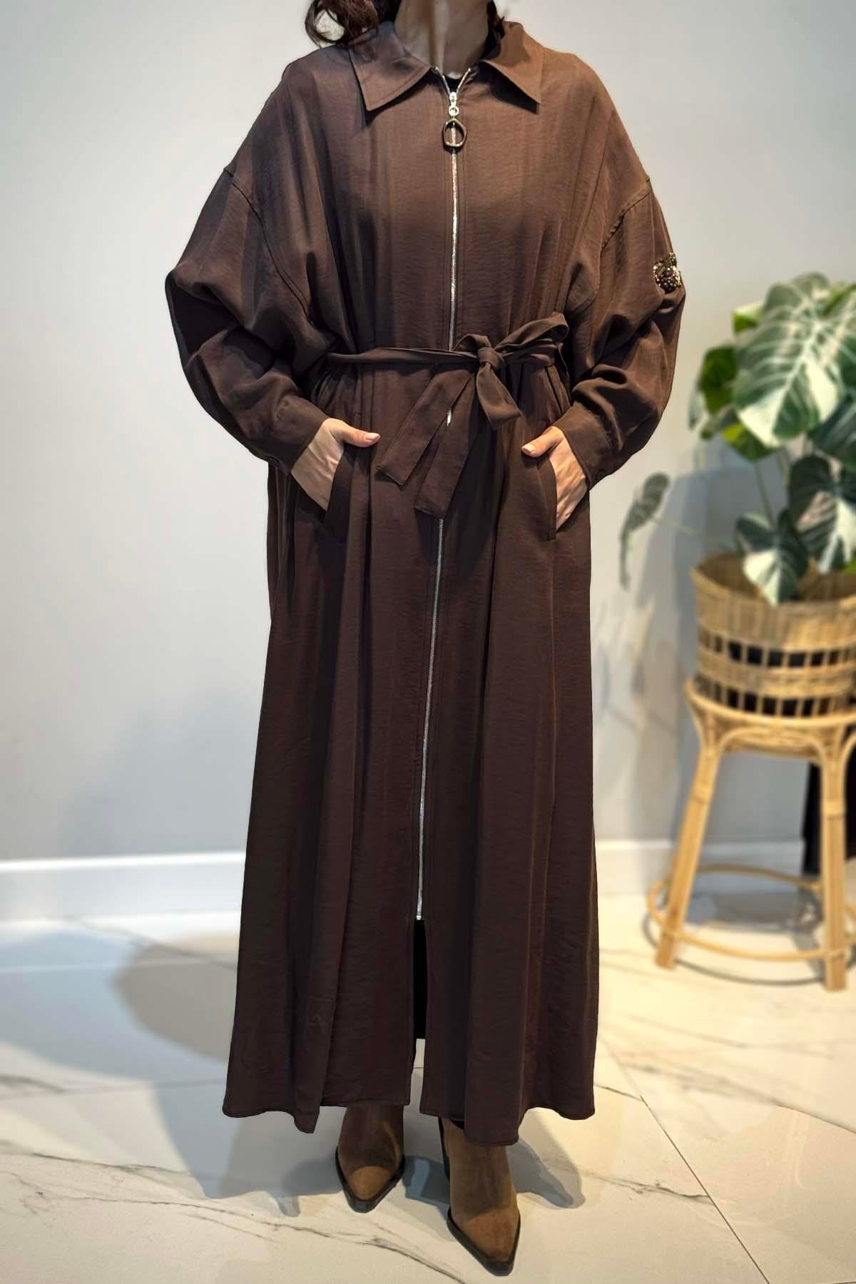 Önden Fermuarlı Tek Kolu Taş Detay İçten Kemerli Kap Ceket 6881 Kahverengi