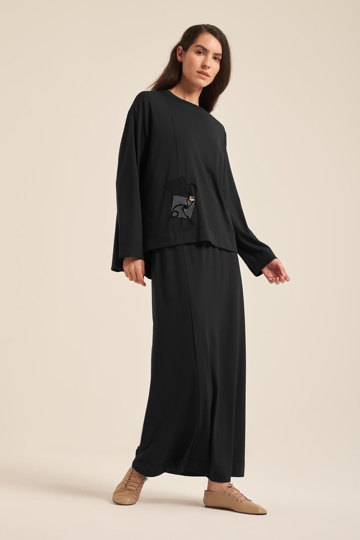 Önü İp ve Yama Detay Etekli Takım 5984 Siyah