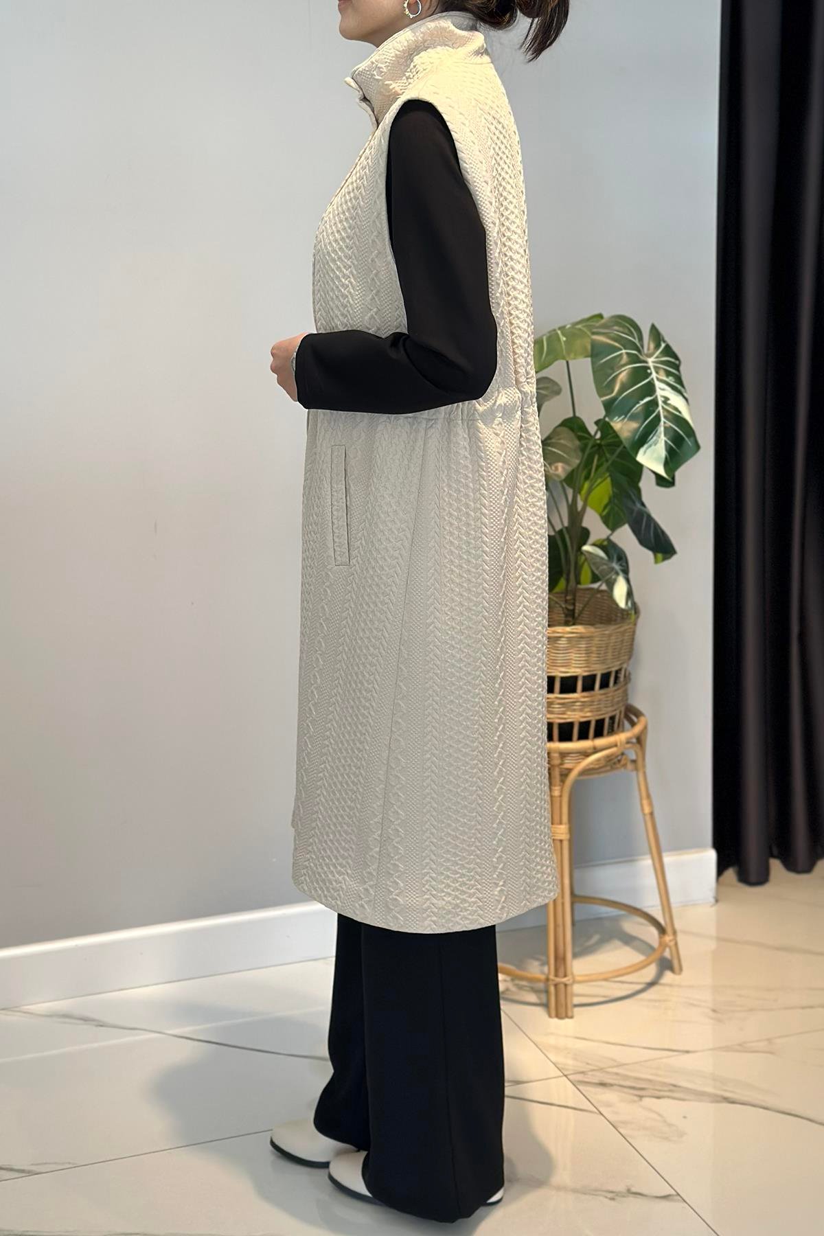 Örme Jakar Detay Yelek 14361 Bej