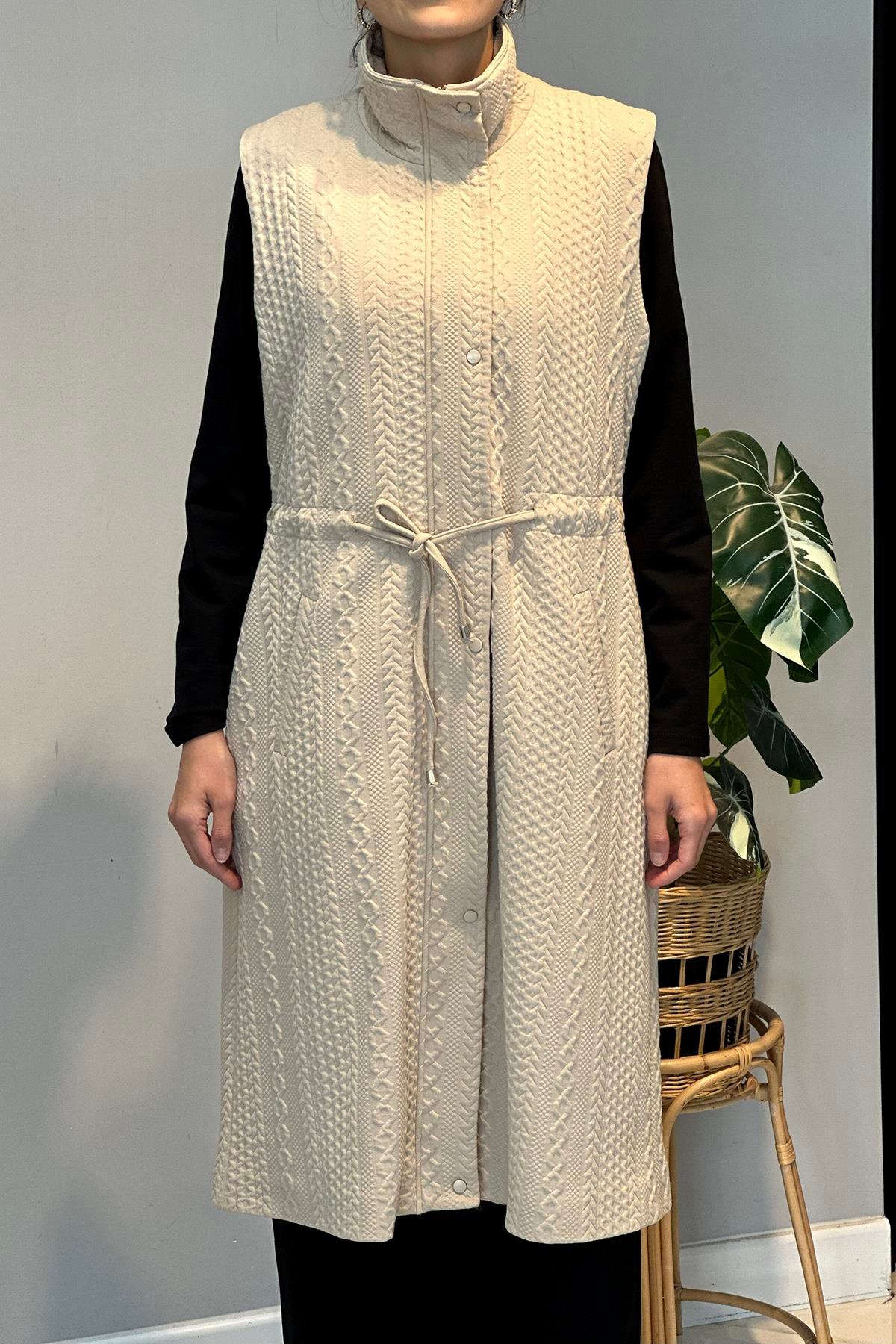 Örme Jakar Detay Yelek 14361 Bej