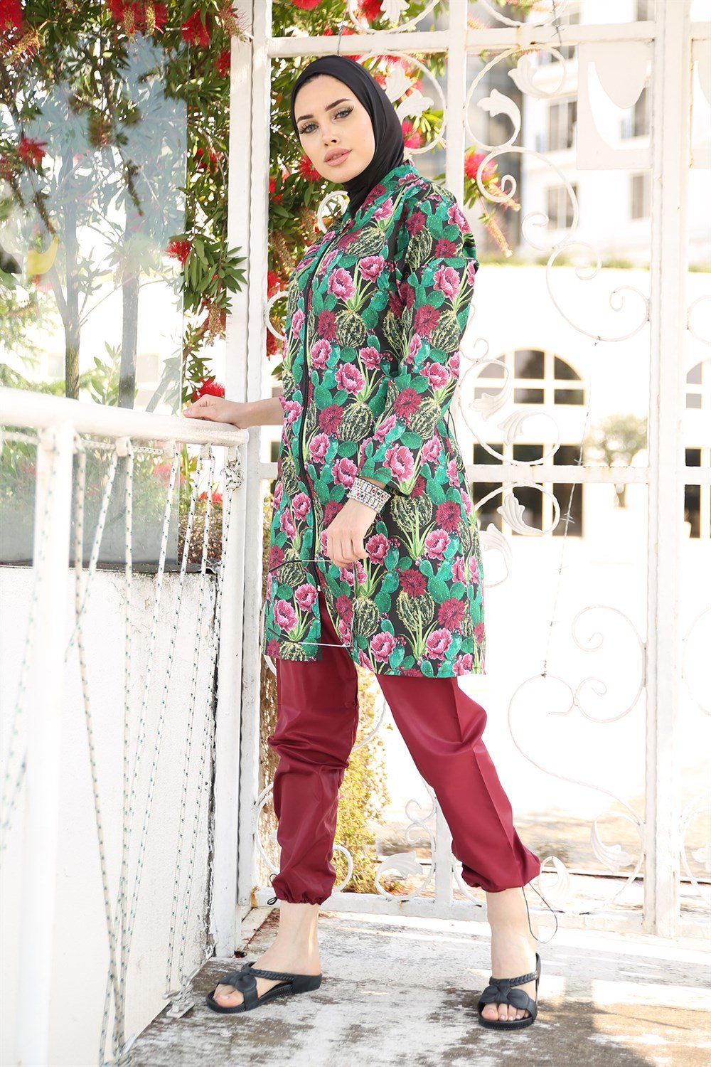 Paraşüt Tam Kapalı Tesettür Mayo Desenli Yasemin Gül Çiçekli Kaktüs Bordo