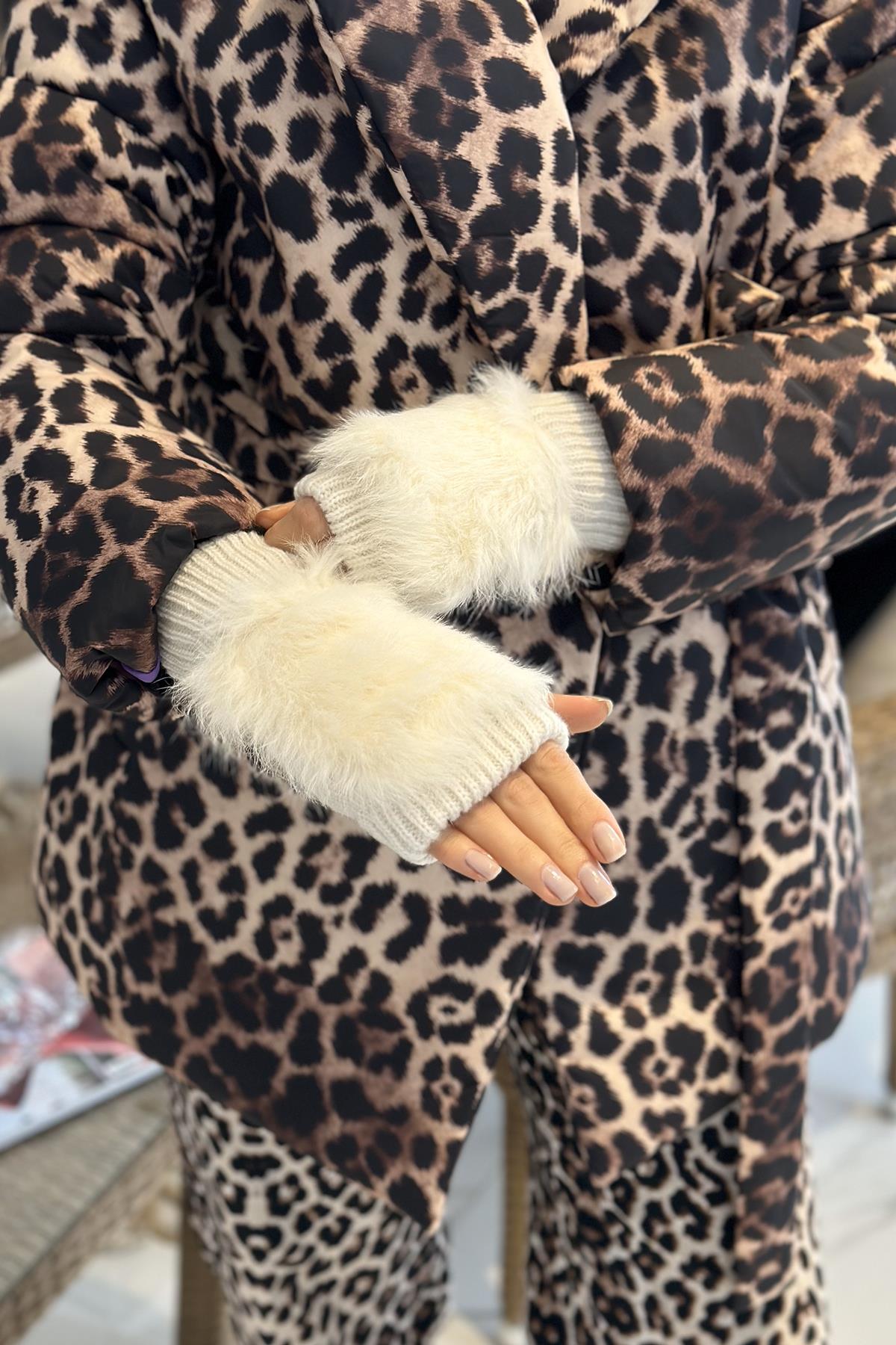 Peluş Detay Kadın Örme Kesik Eldiven ELD-30 Ekru