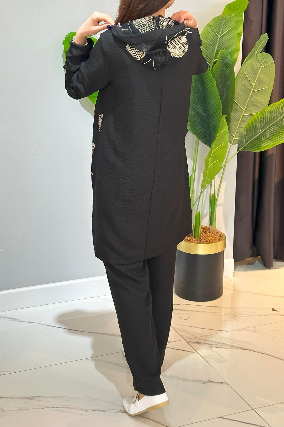 Pileli Kapüşonlu Pantolonlu Takım 18748 Siyah