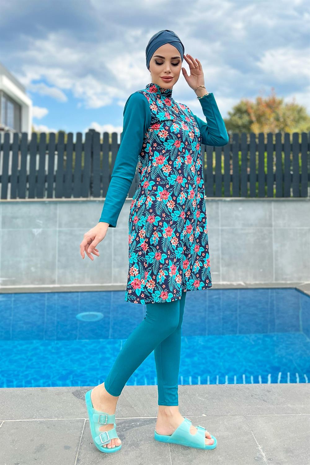 Remsa Tasarım Likralı Desenli Boneli Tam Kapalı Mayo 900-133 Petrol