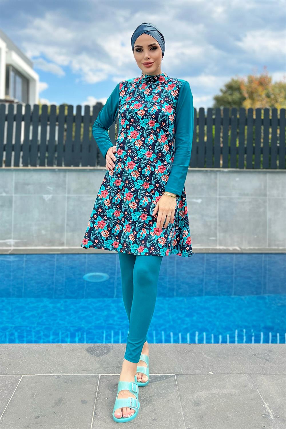 Remsa Tasarım Likralı Desenli Boneli Tam Kapalı Mayo 900-133 Petrol