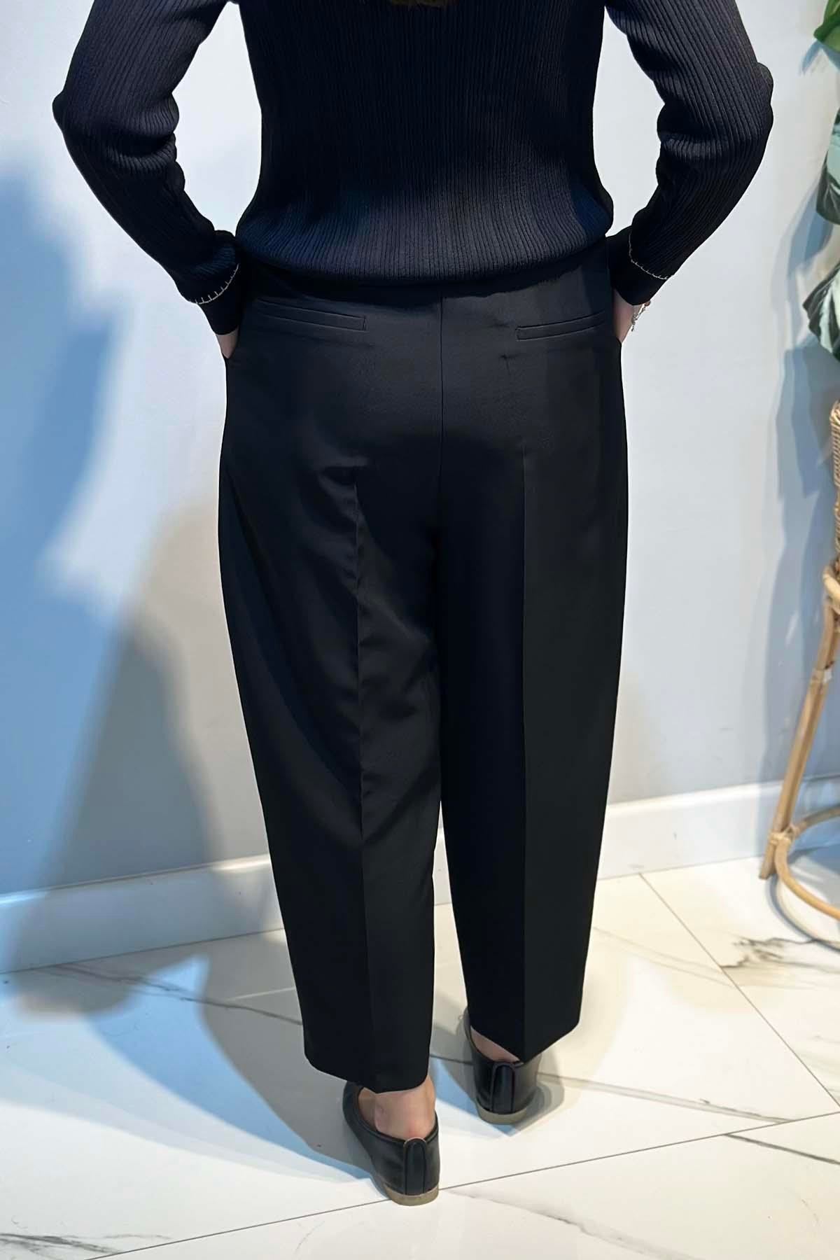 Sentez Arkası Lastikli Pile Detay Bilek Boy Pantolon 5567 Siyah